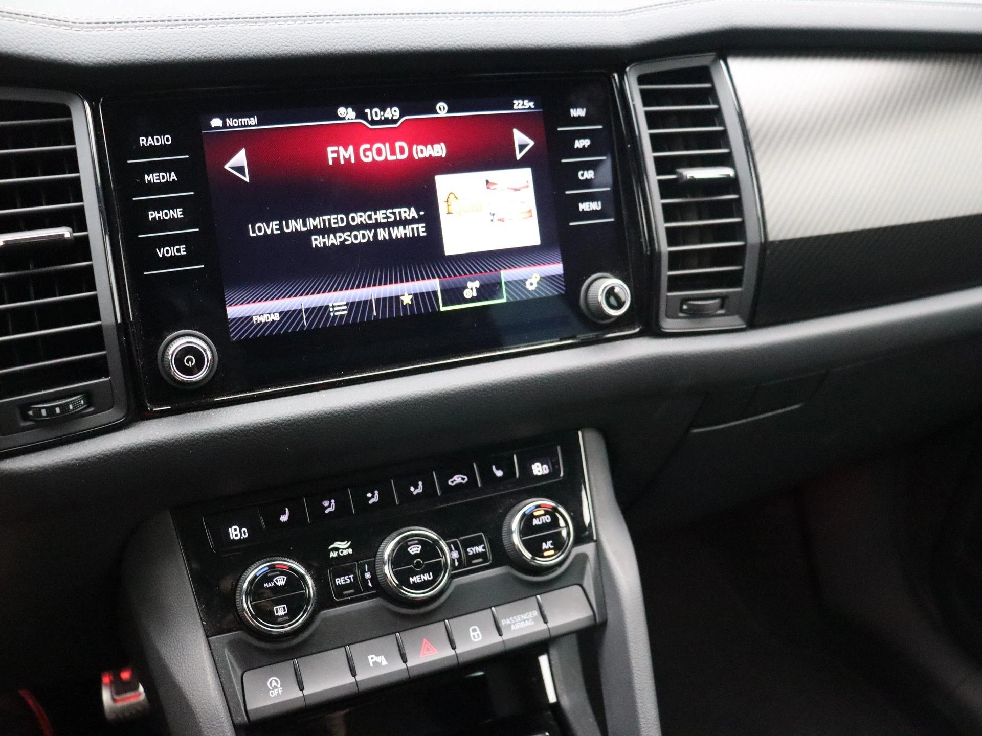 Škoda Kodiaq 1.5 TSI DSG Sportline + 5-ZIT + PANORAMISCH DAK + TREKHAAK +