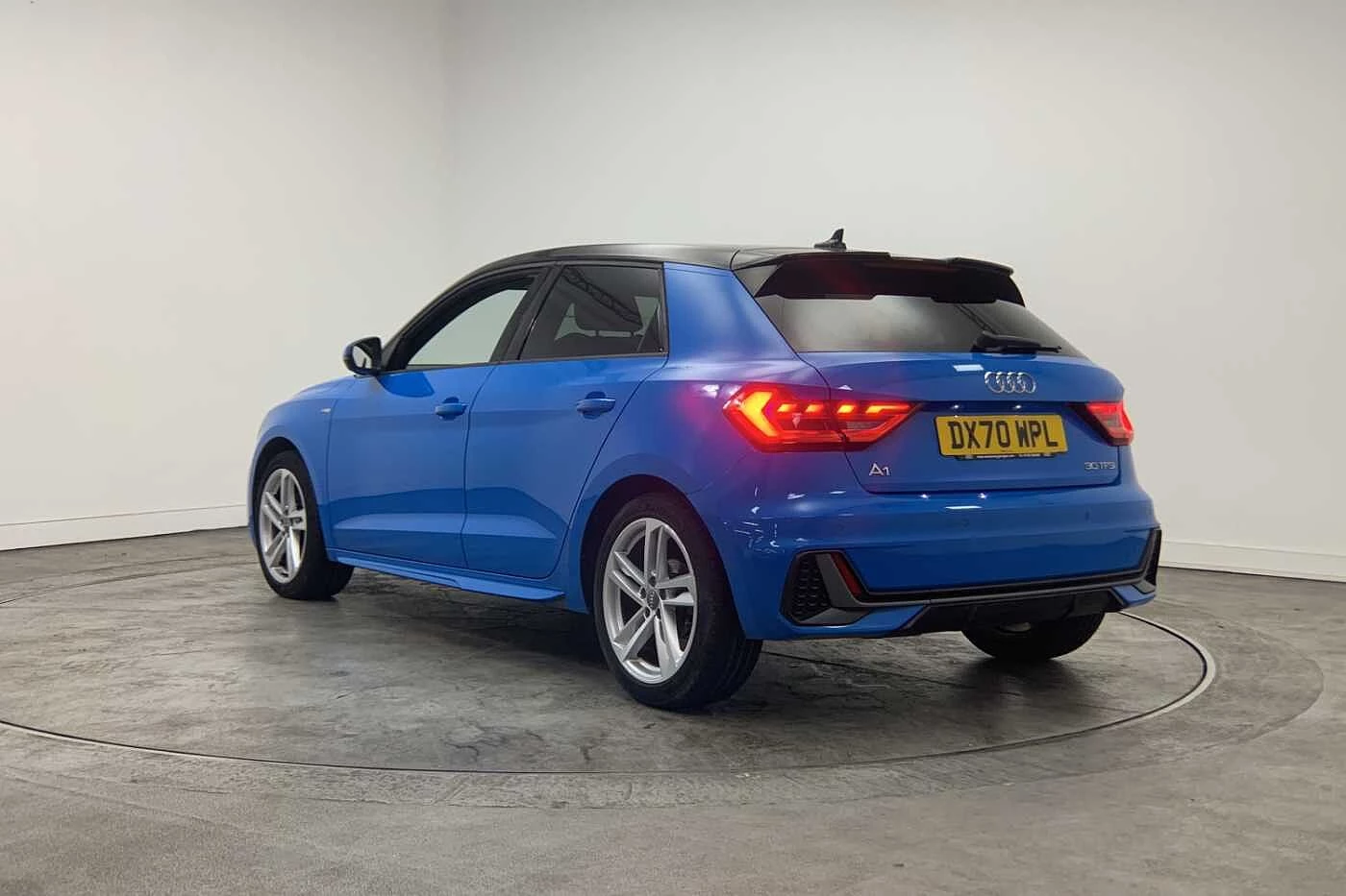 Audi-A1 Sportback-image-2