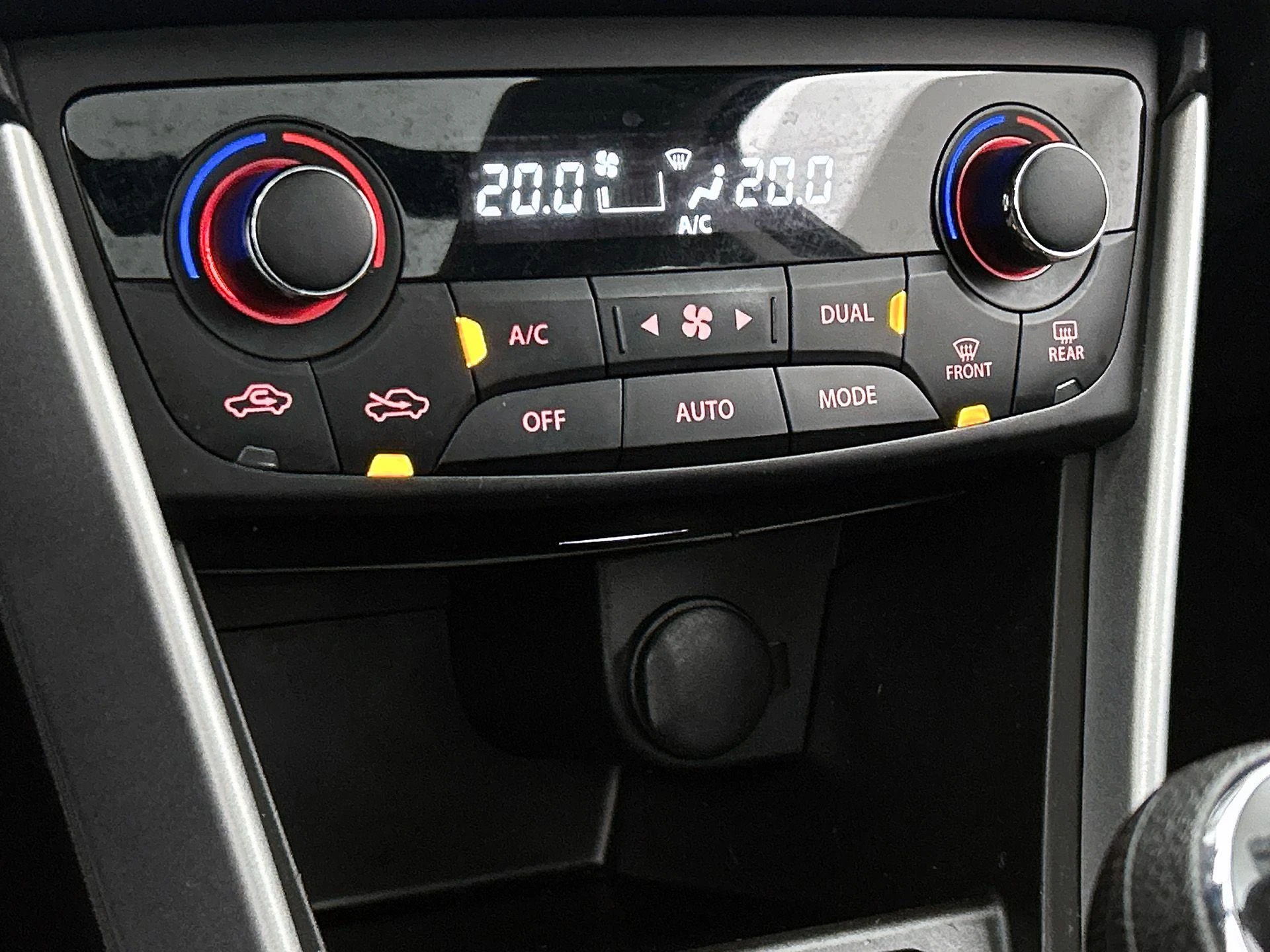 Suzuki-S-Cross-image-24