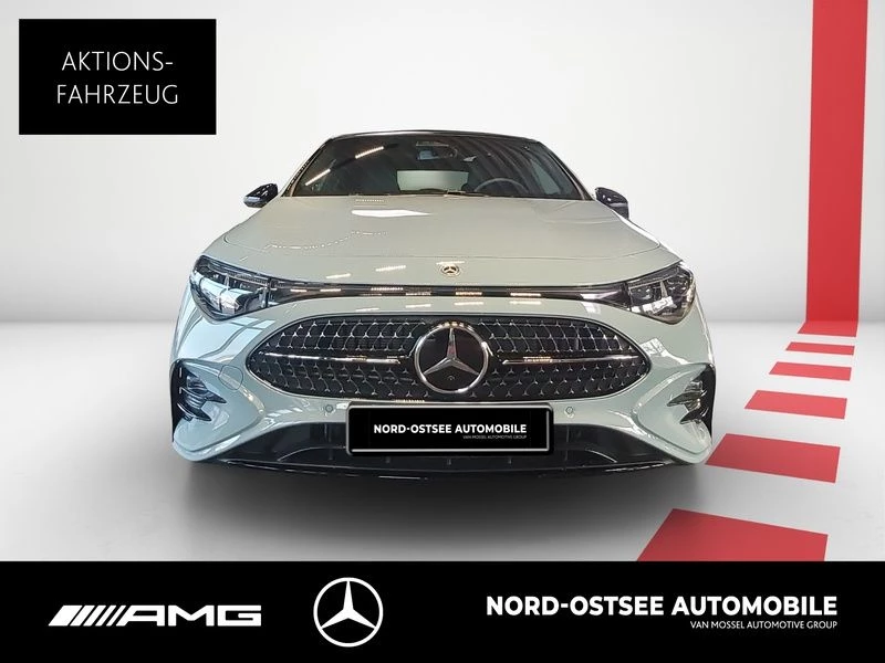 Mercedes-Benz CLA 200 AMG NIGHT PANO WINTER-PAK MULTIBEAM 19-Z AMG Line