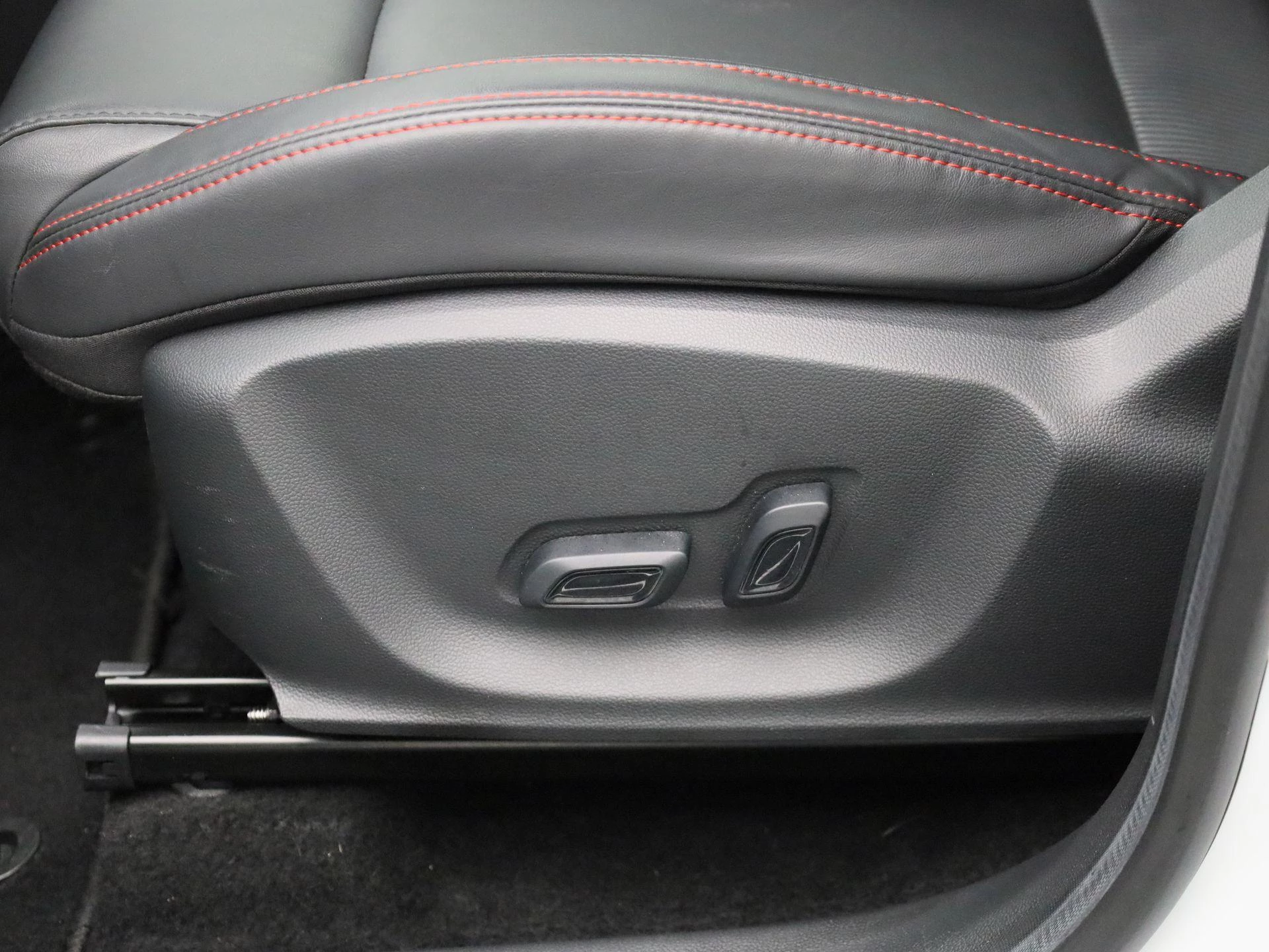 MG ZS EV Long Range Luxury 70 kWh