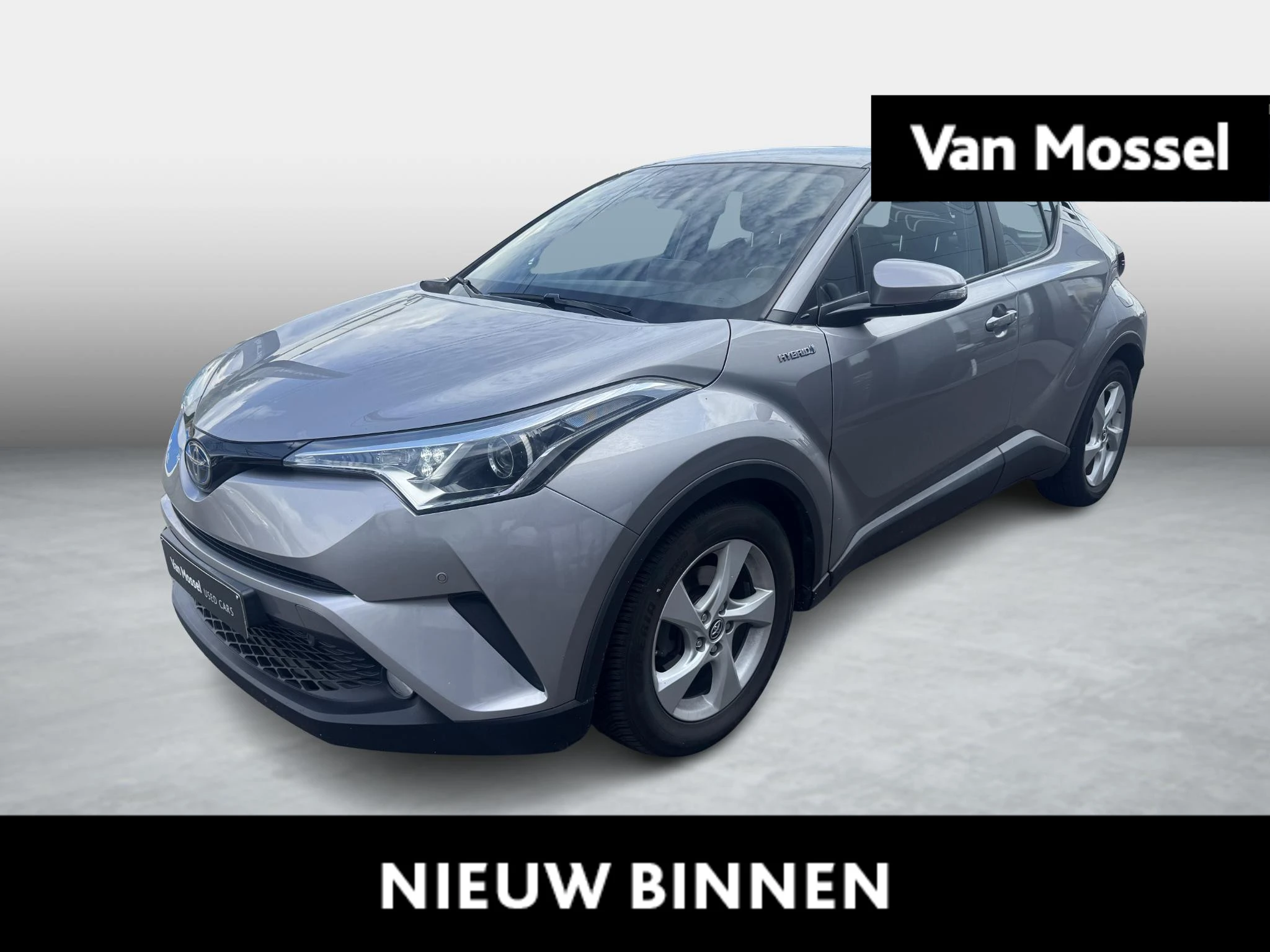 Toyota-C-HR-image-0
