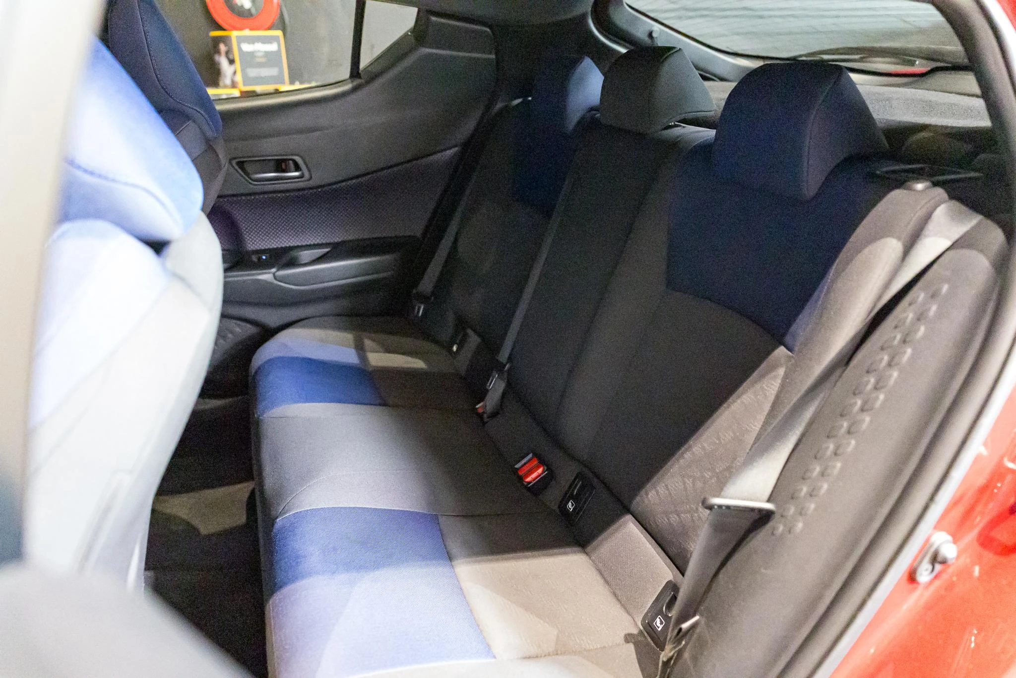 Toyota-C-HR-image-12