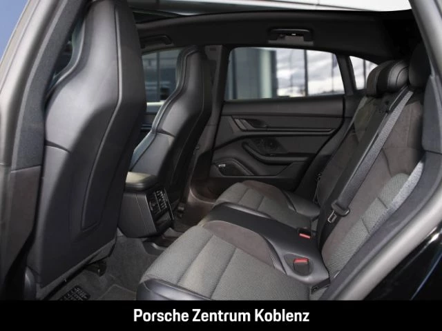 Porsche Taycan Sport Turismo s