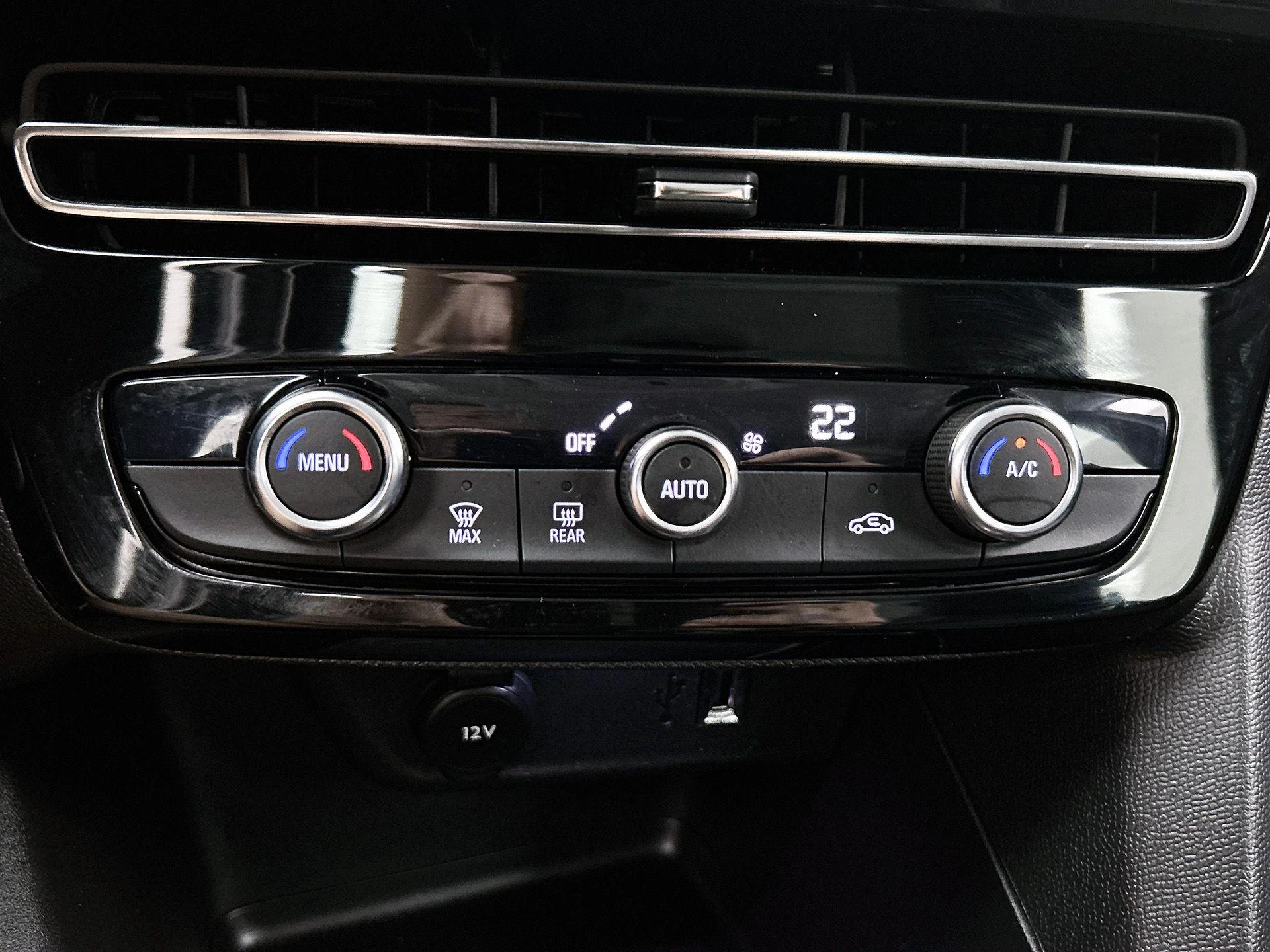 Opel-Mokka-e-image-24