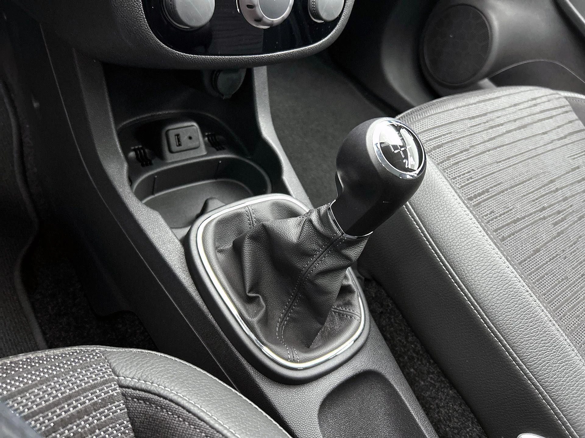 Opel-Corsa-image-11