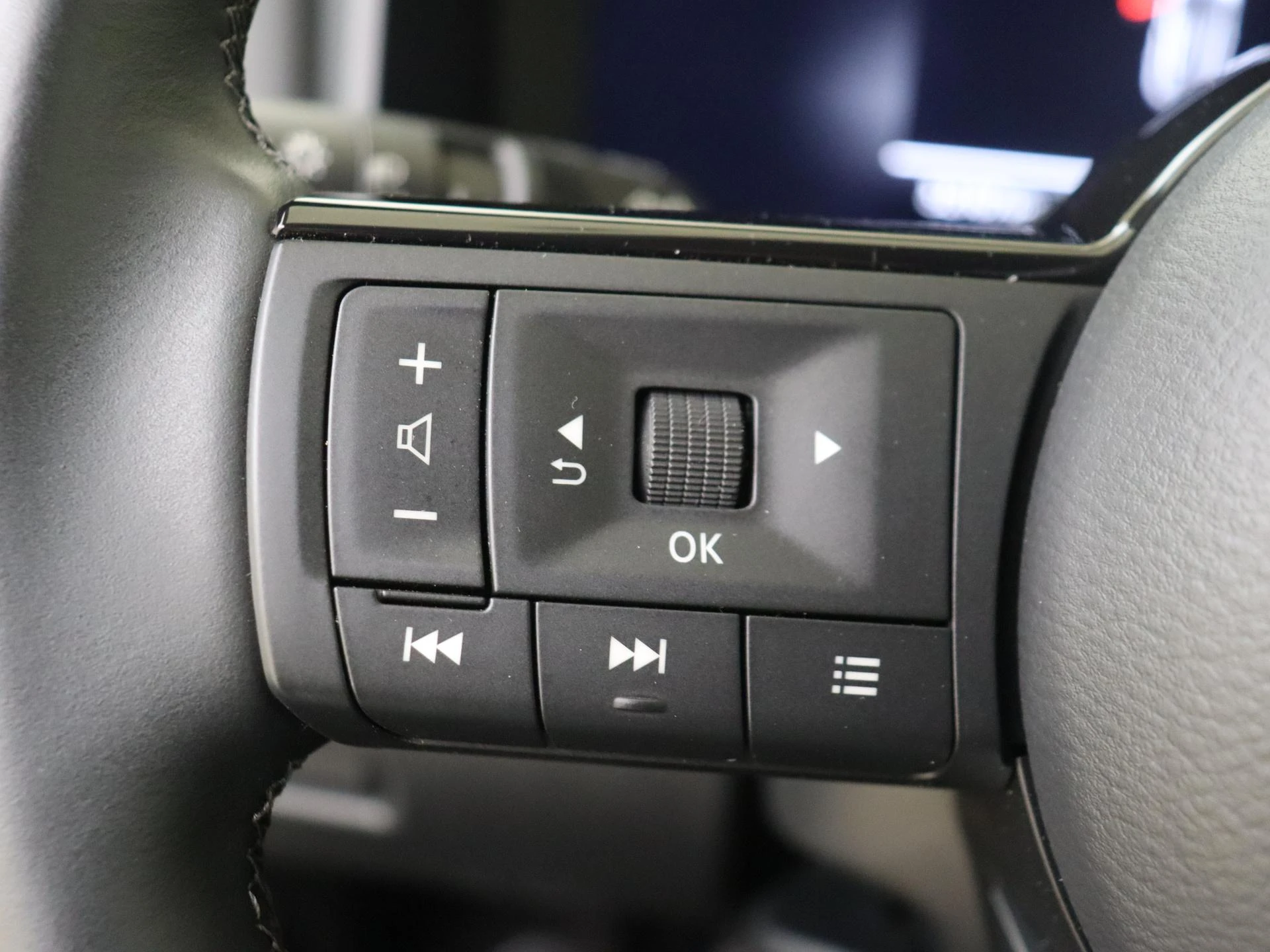 Nissan-QASHQAI-image-11