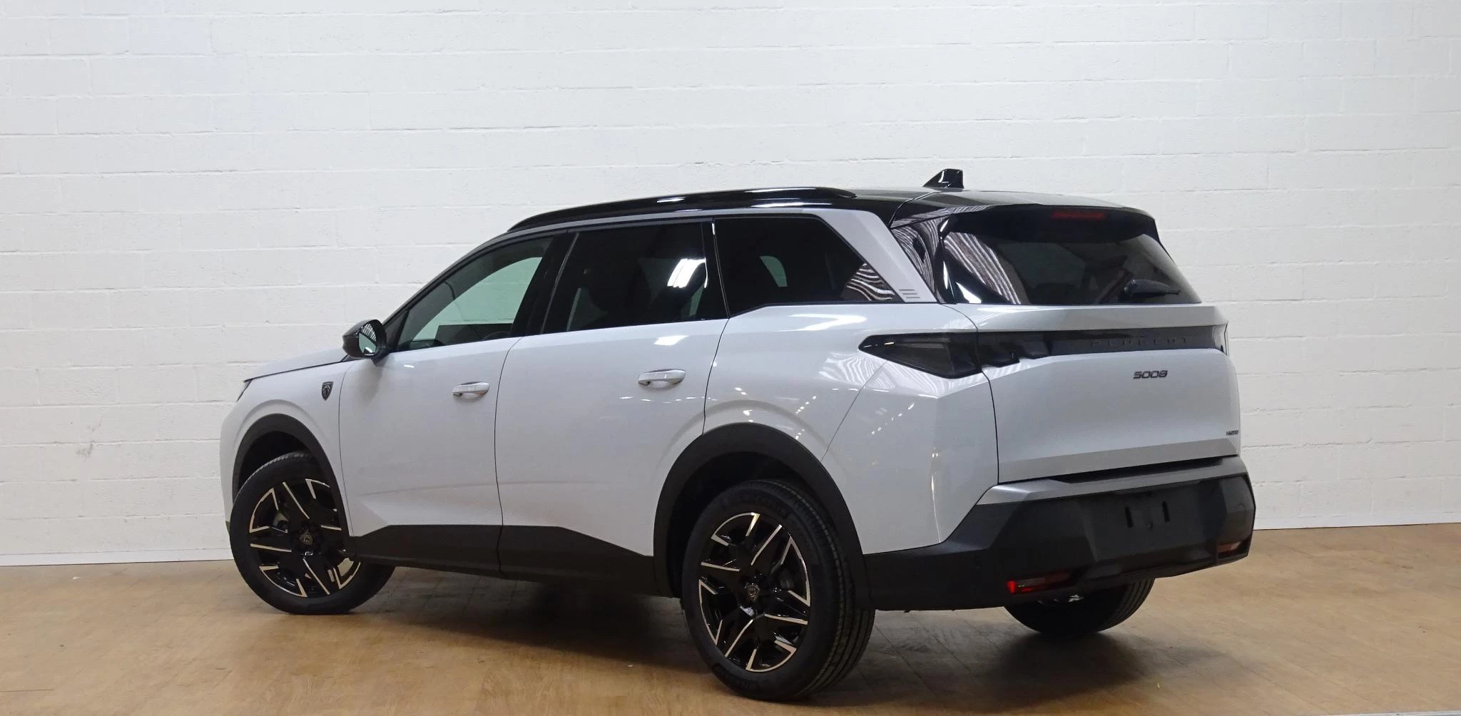 Peugeot 5008 1.2 HYBRID 145 GT +pano dak