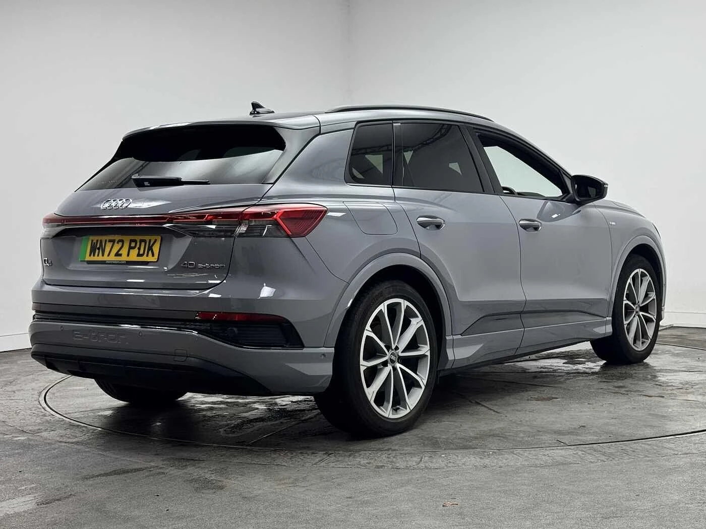 Audi-Q4 e-tron-image-39