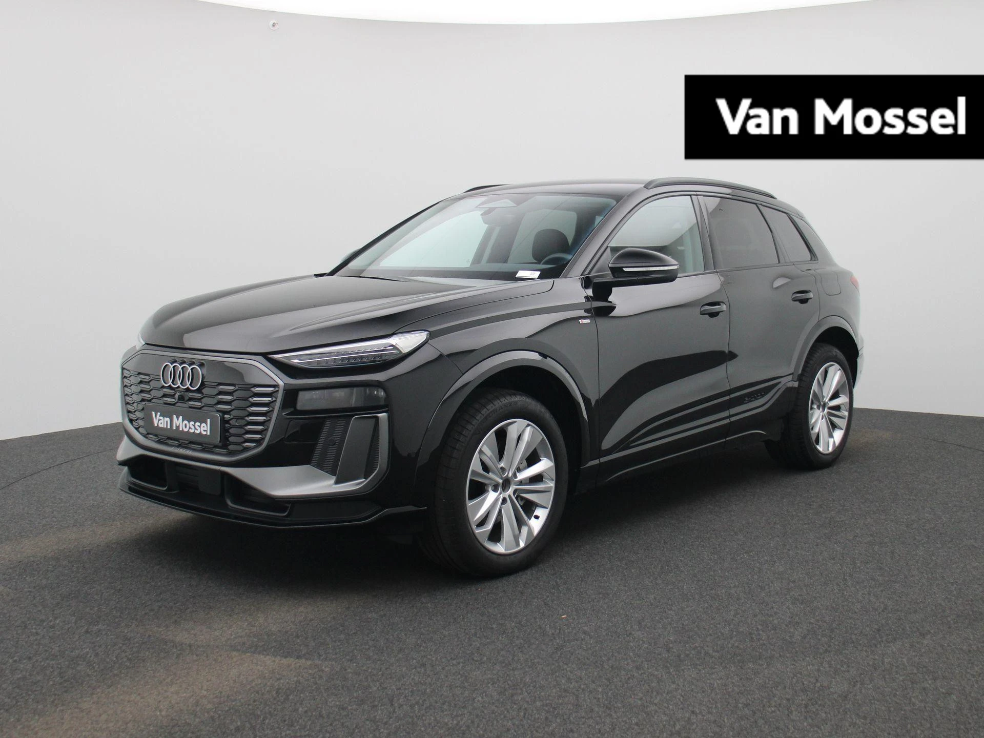 Audi-Q6 e-tron-image-0