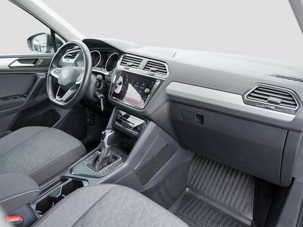 Volkswagen-Tiguan-image-7