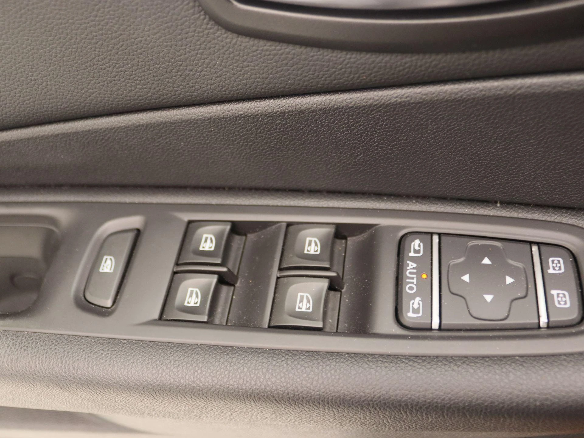 Renault-Captur-image-19