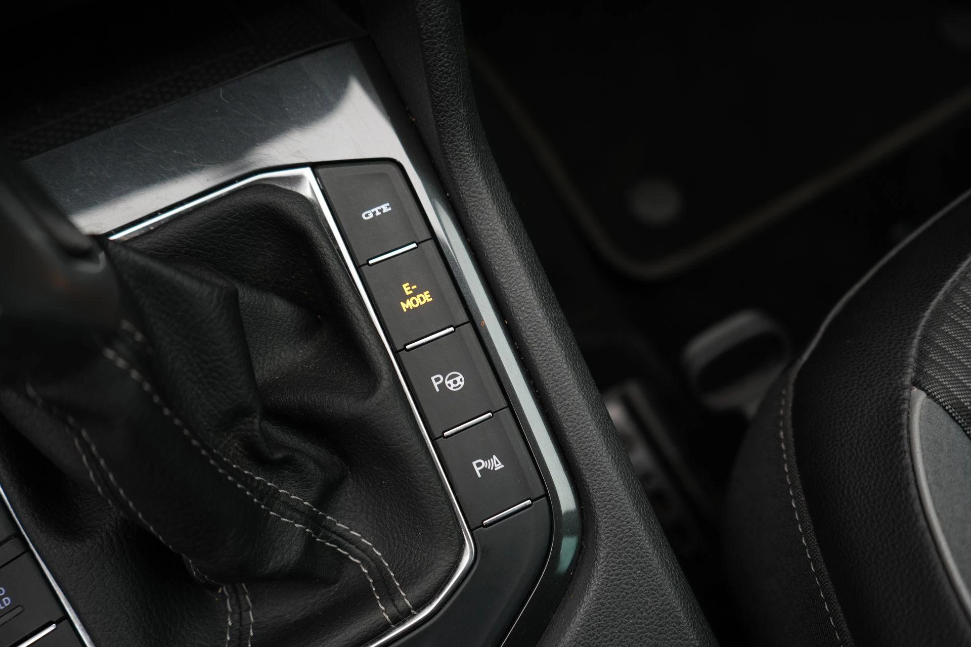 Volkswagen-Tiguan-image-32