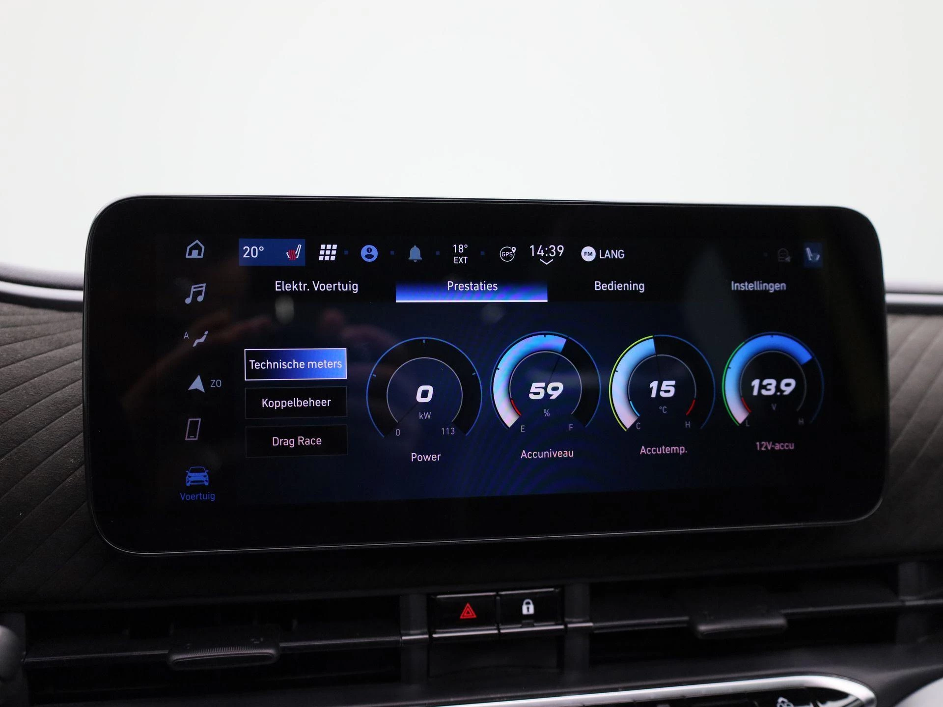 Abarth-500C-image-32