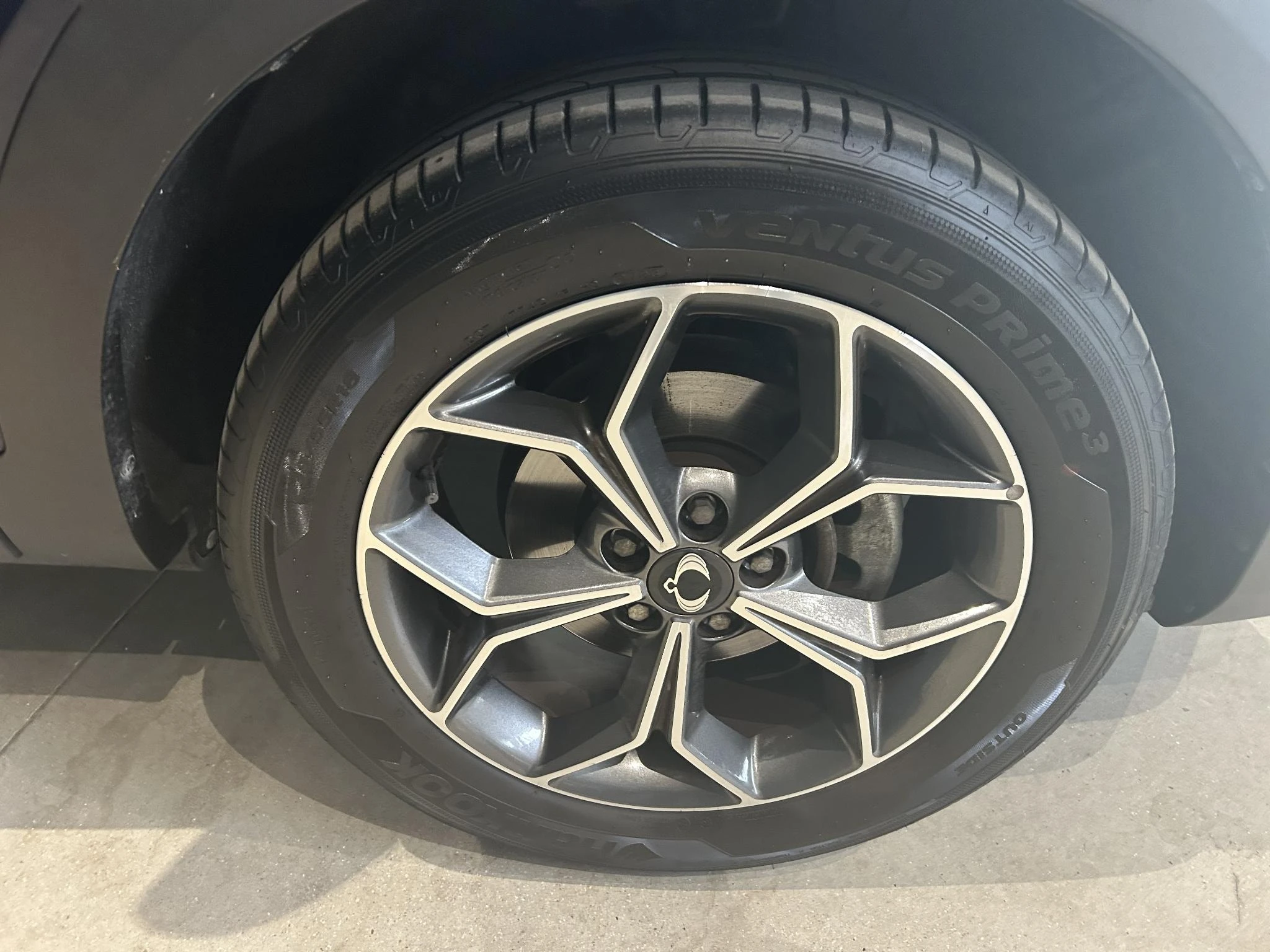 Mercedes-Benz-GLC-image-24