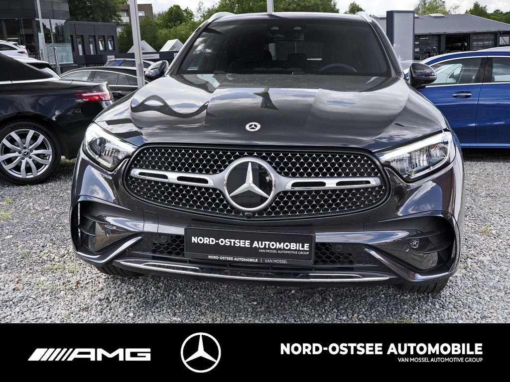 Mercedes-Benz GLC 300 d AMG 4M AHK DISTRONIC MBUX SHZ KERYLESS AMG Line