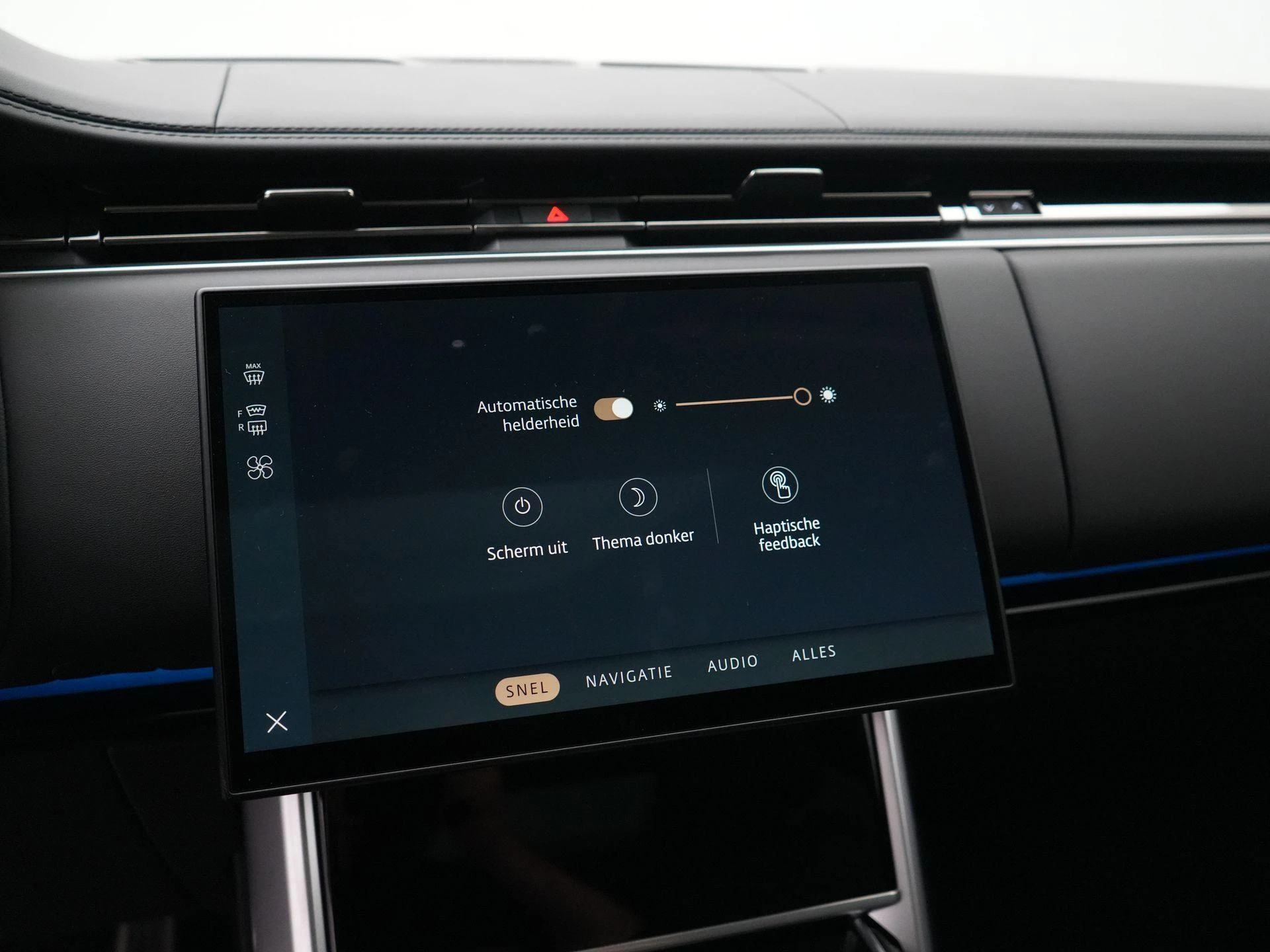 Land Rover-Range Rover-image-24