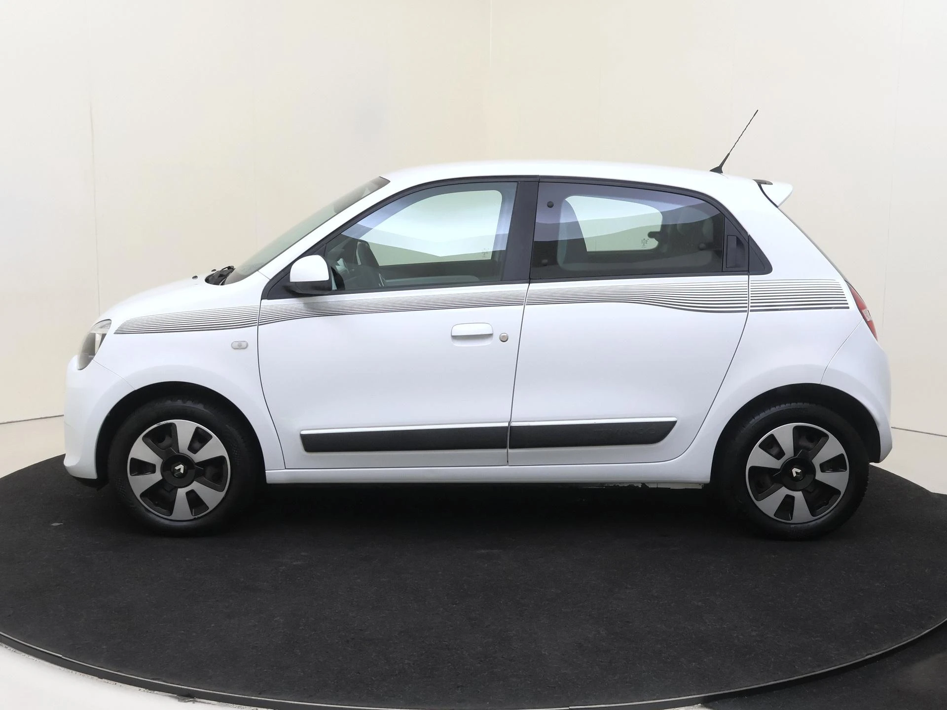 Renault-Twingo-image-7