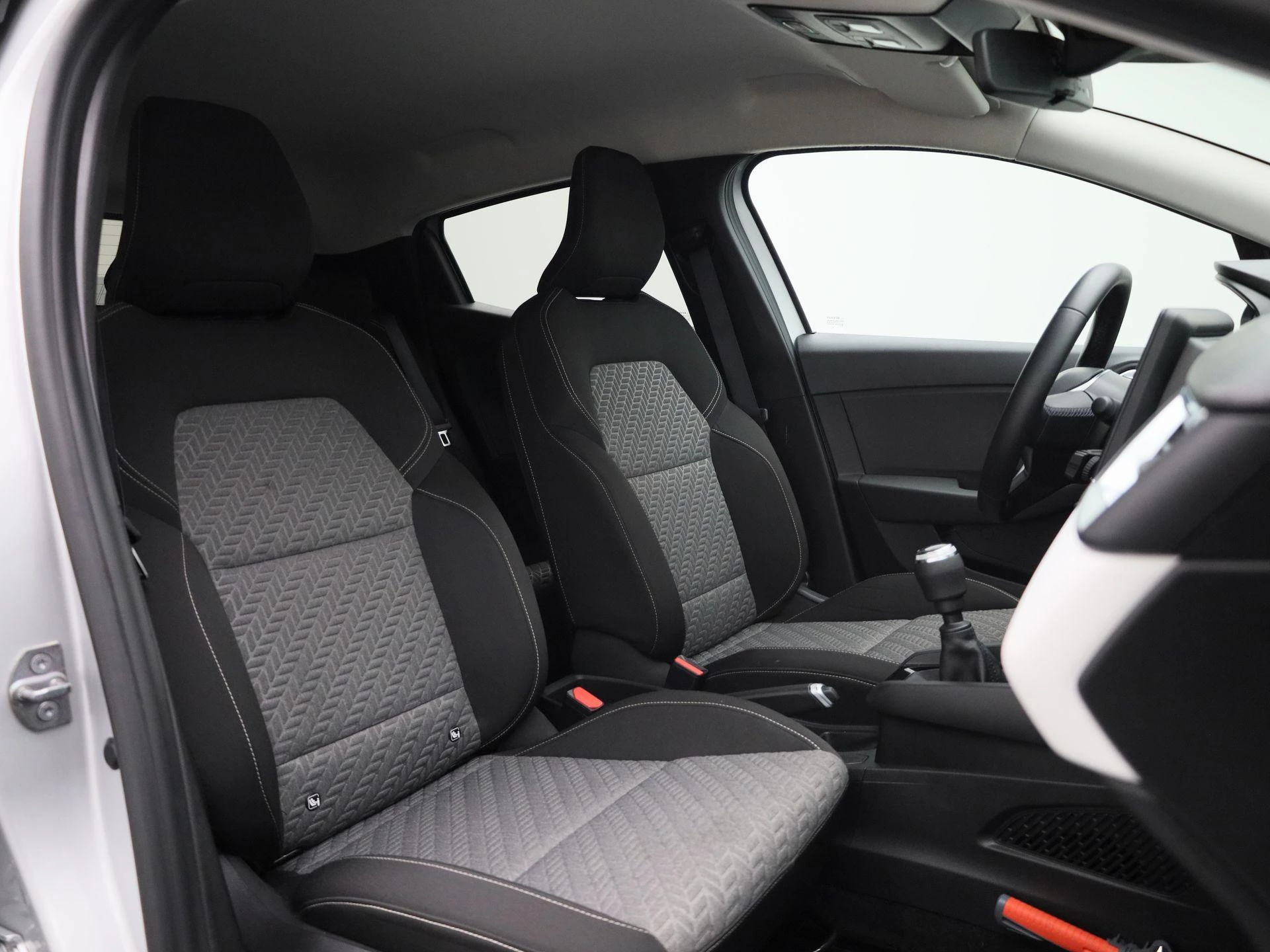 Renault-Clio-image-31