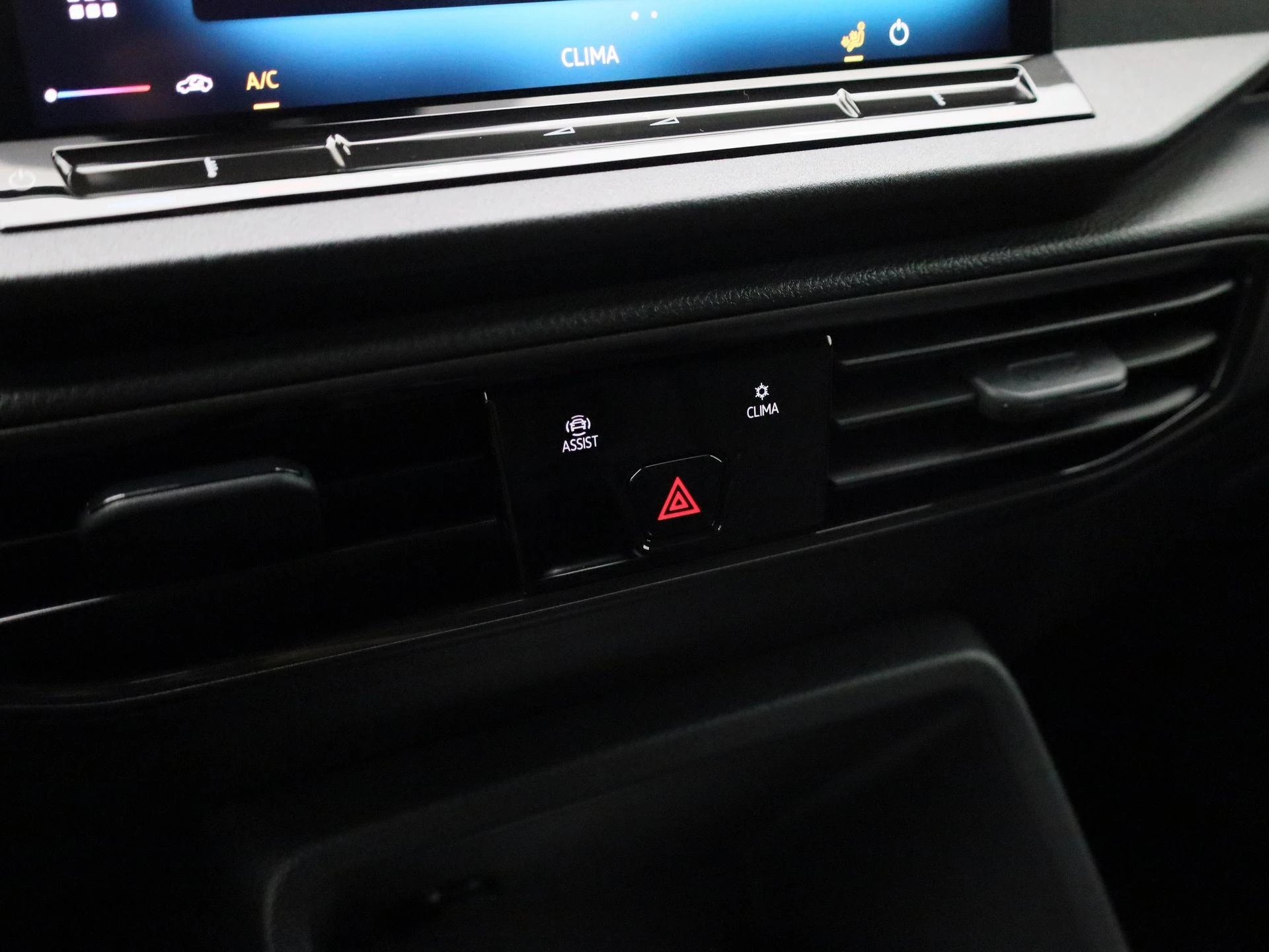 Volkswagen-Caddy-image-16