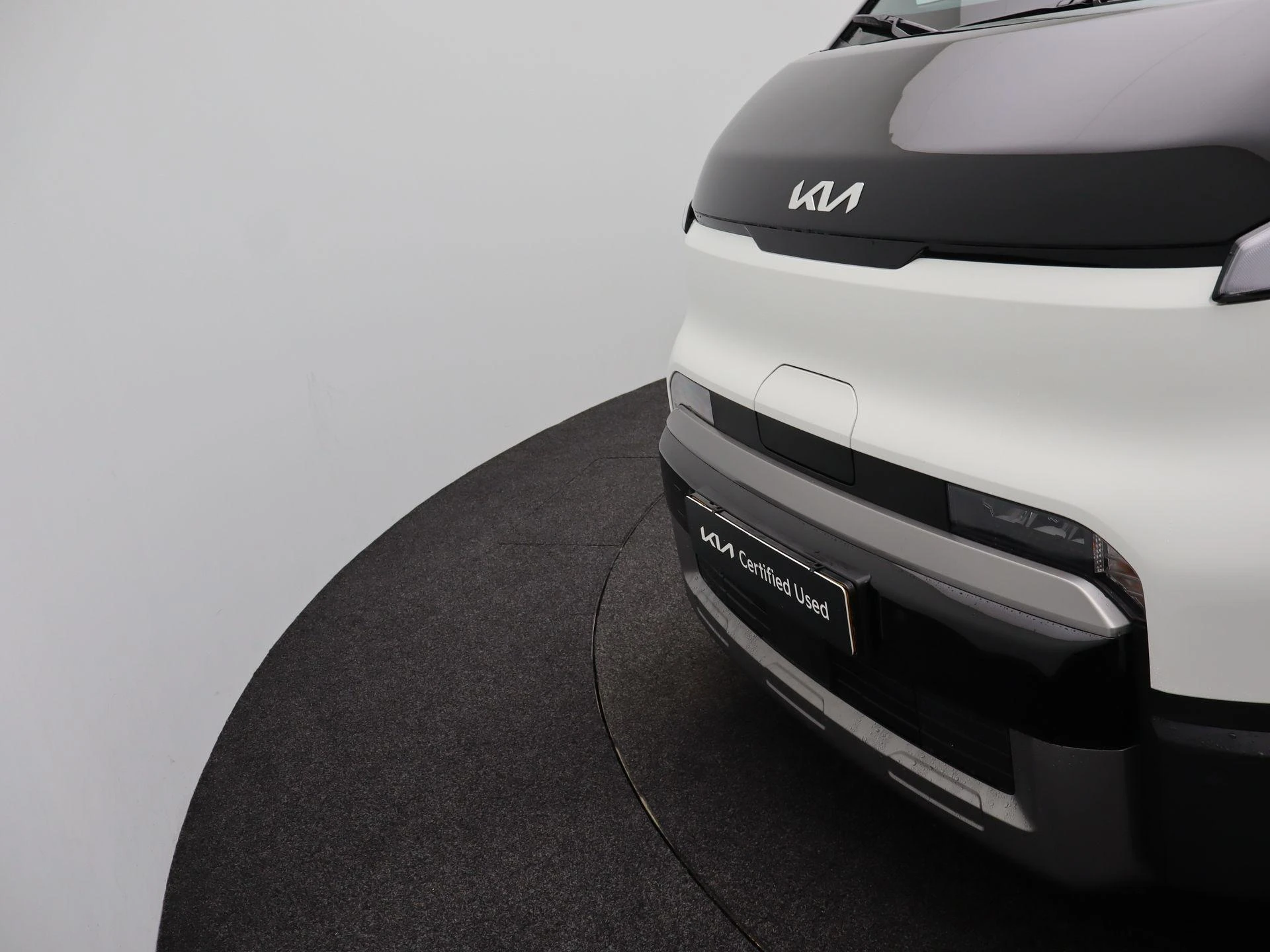 Kia-PV5-image-25