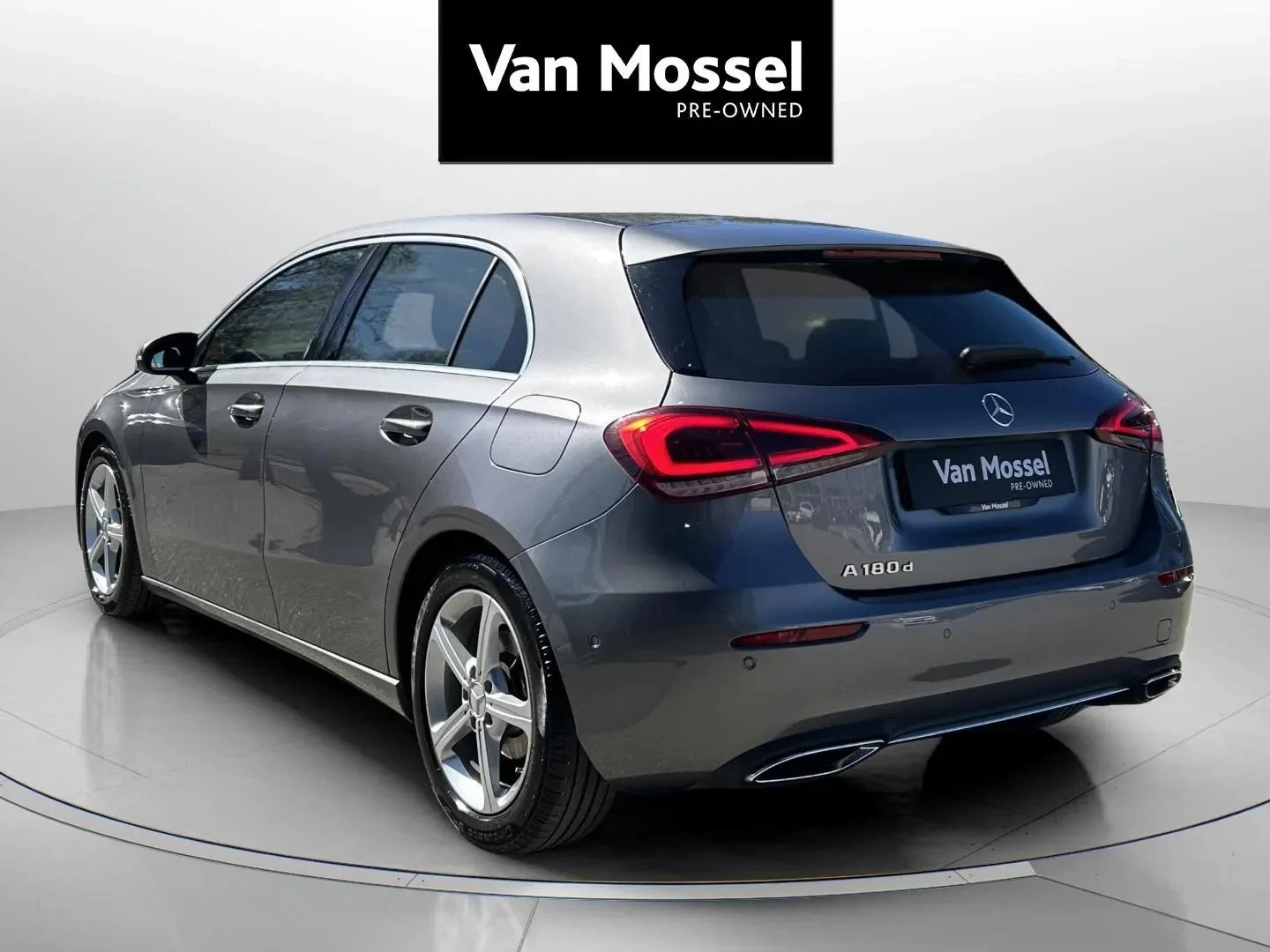 Mercedes-Benz-A-Klasse-image-6