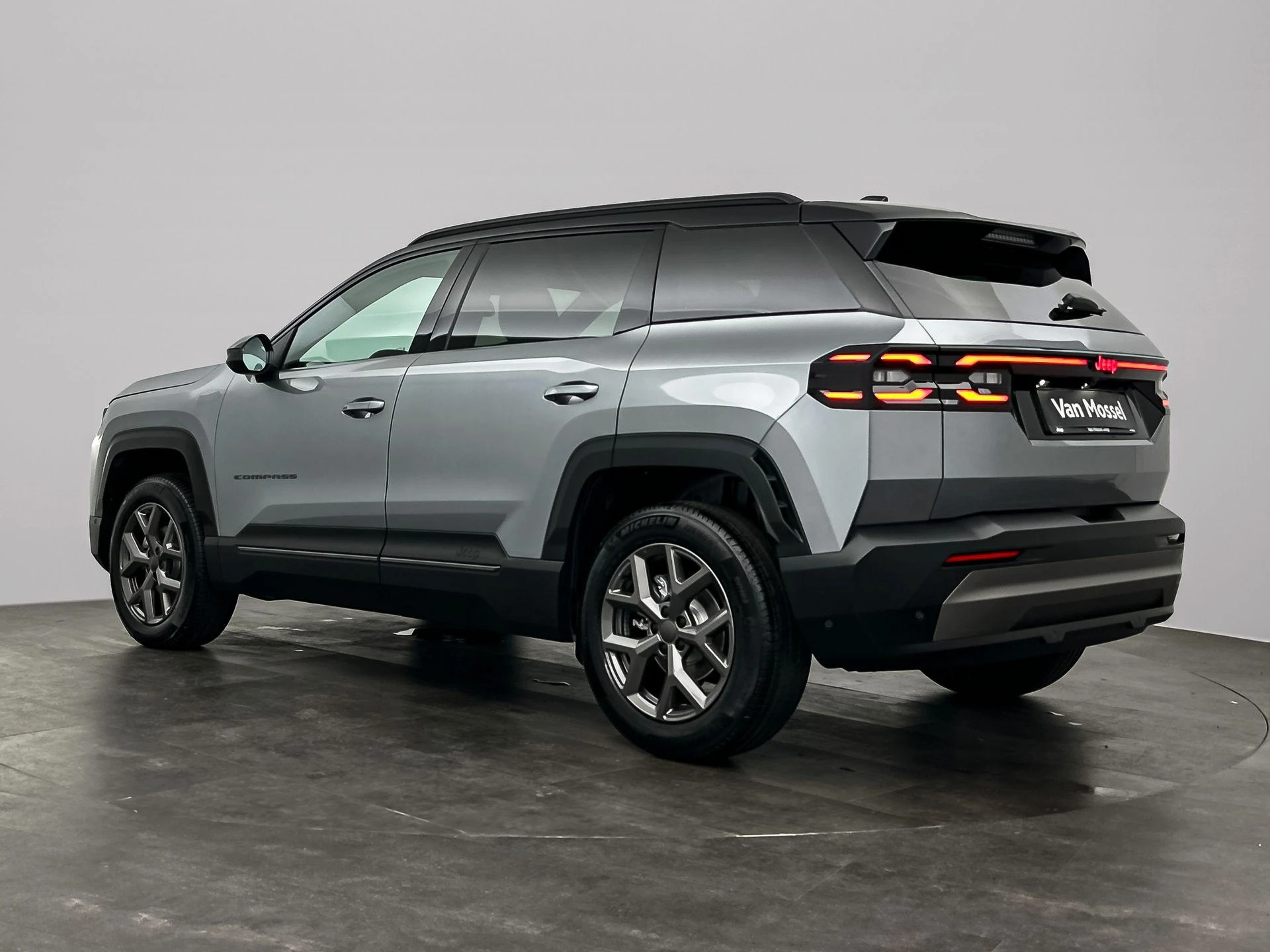 Jeep-Compass-image-7