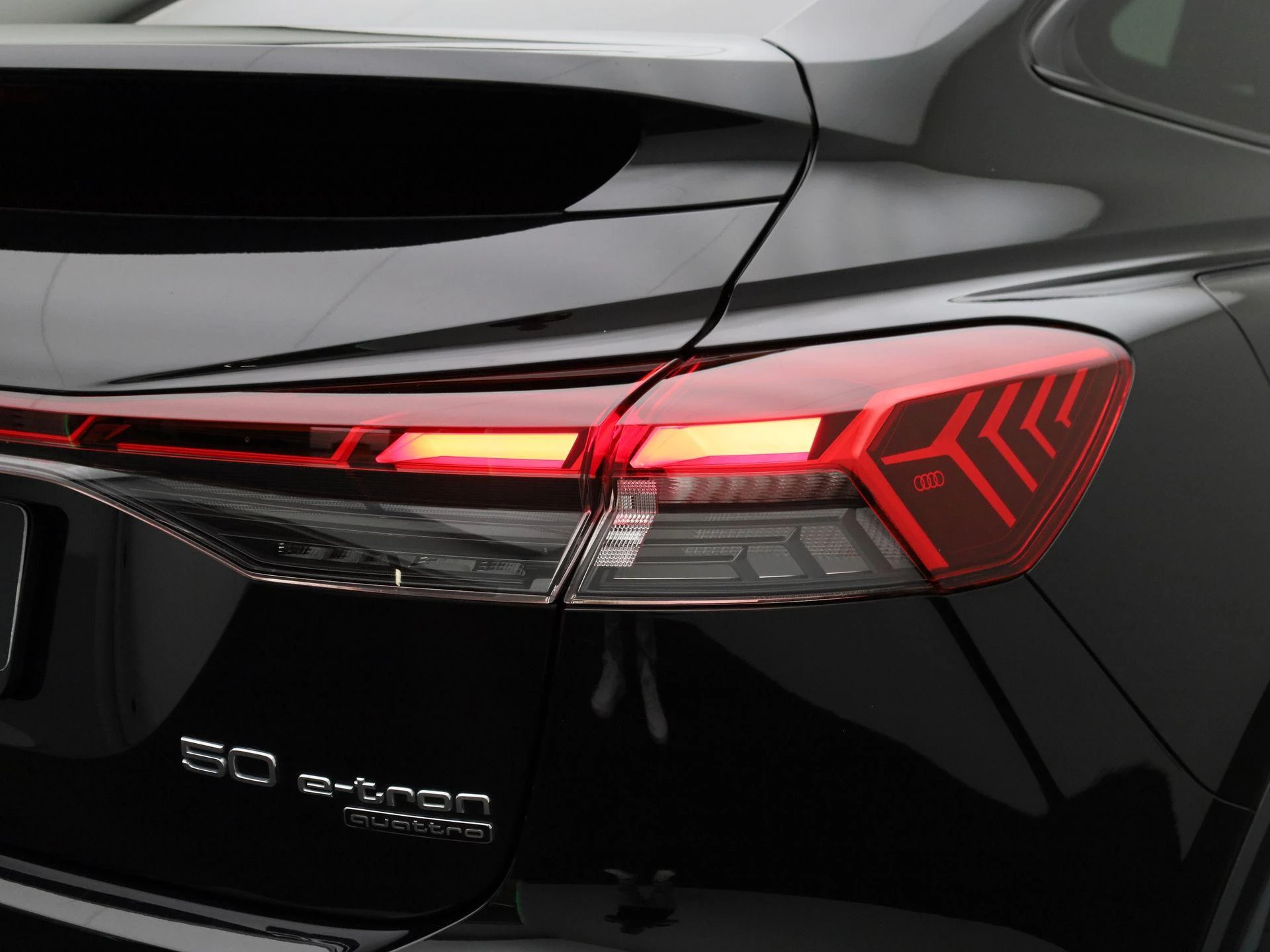 Audi-Q4 Sportback e-tron-image-44