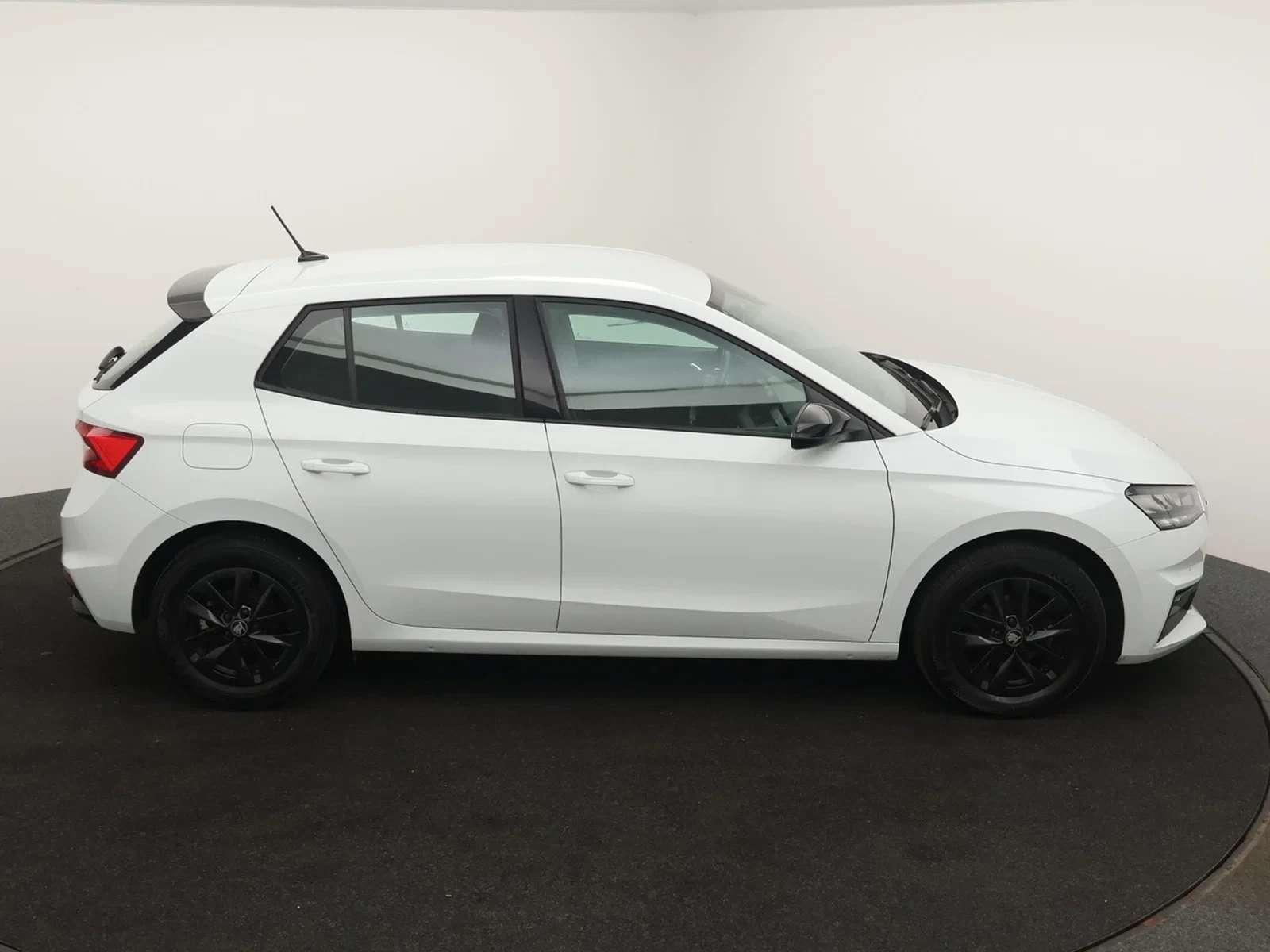 Škoda Fabia Fabia Selection 1.0i 80PK *VIRTUAL COCKPIT*CAMERA*PDC*APP-CONNECT*PDC*CRUISE*...*