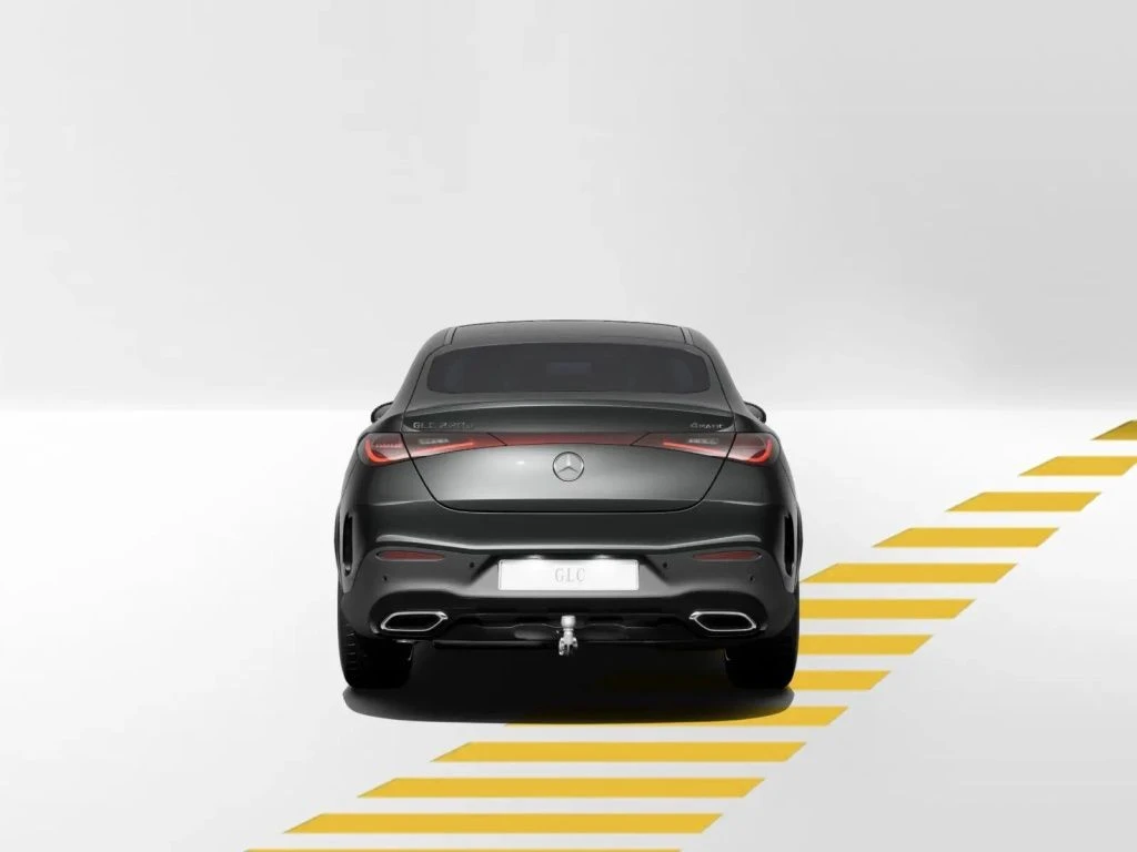 Mercedes-Benz-GLC 220 d-image-5