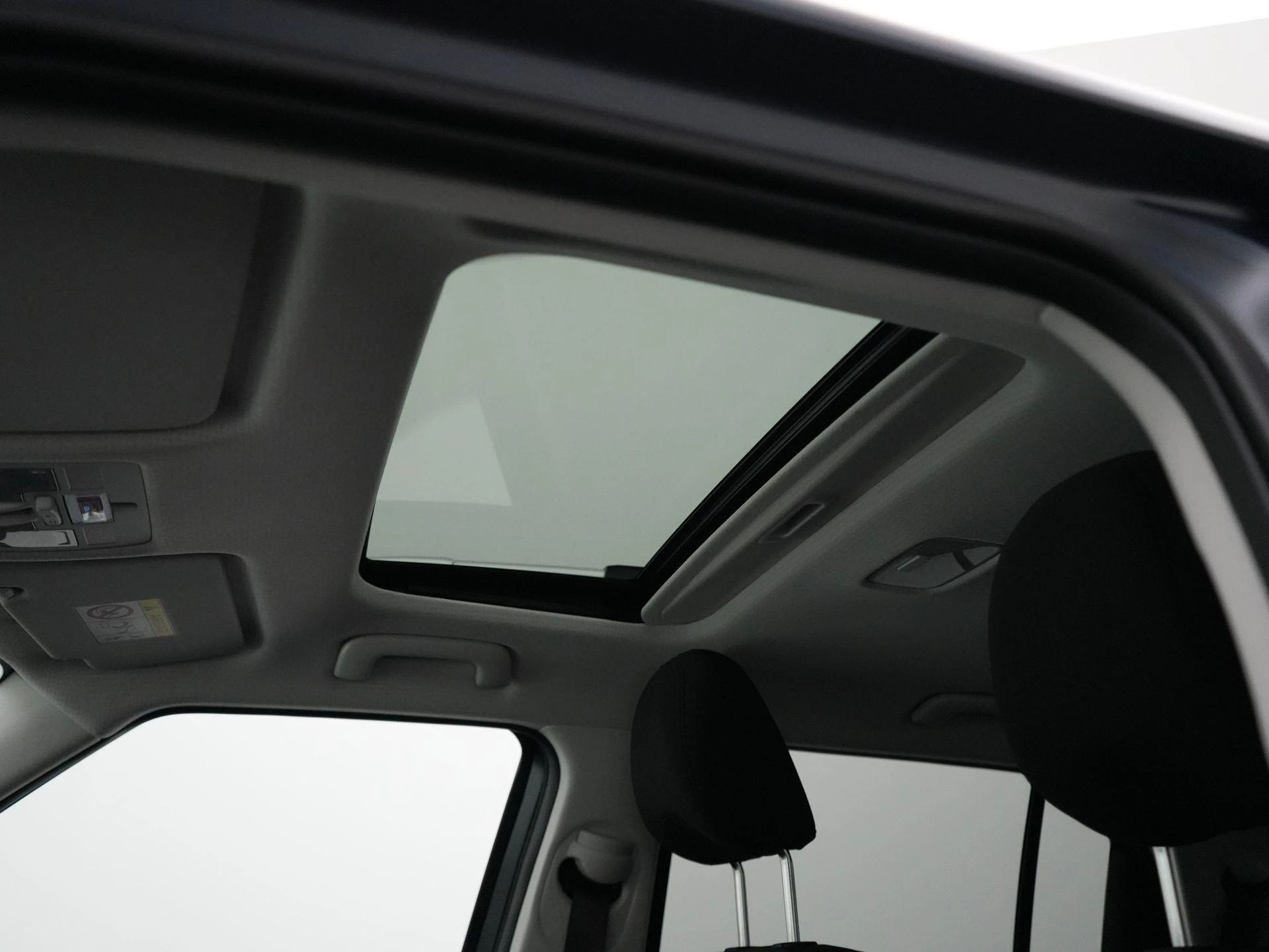 Hyundai-Inster-image-32