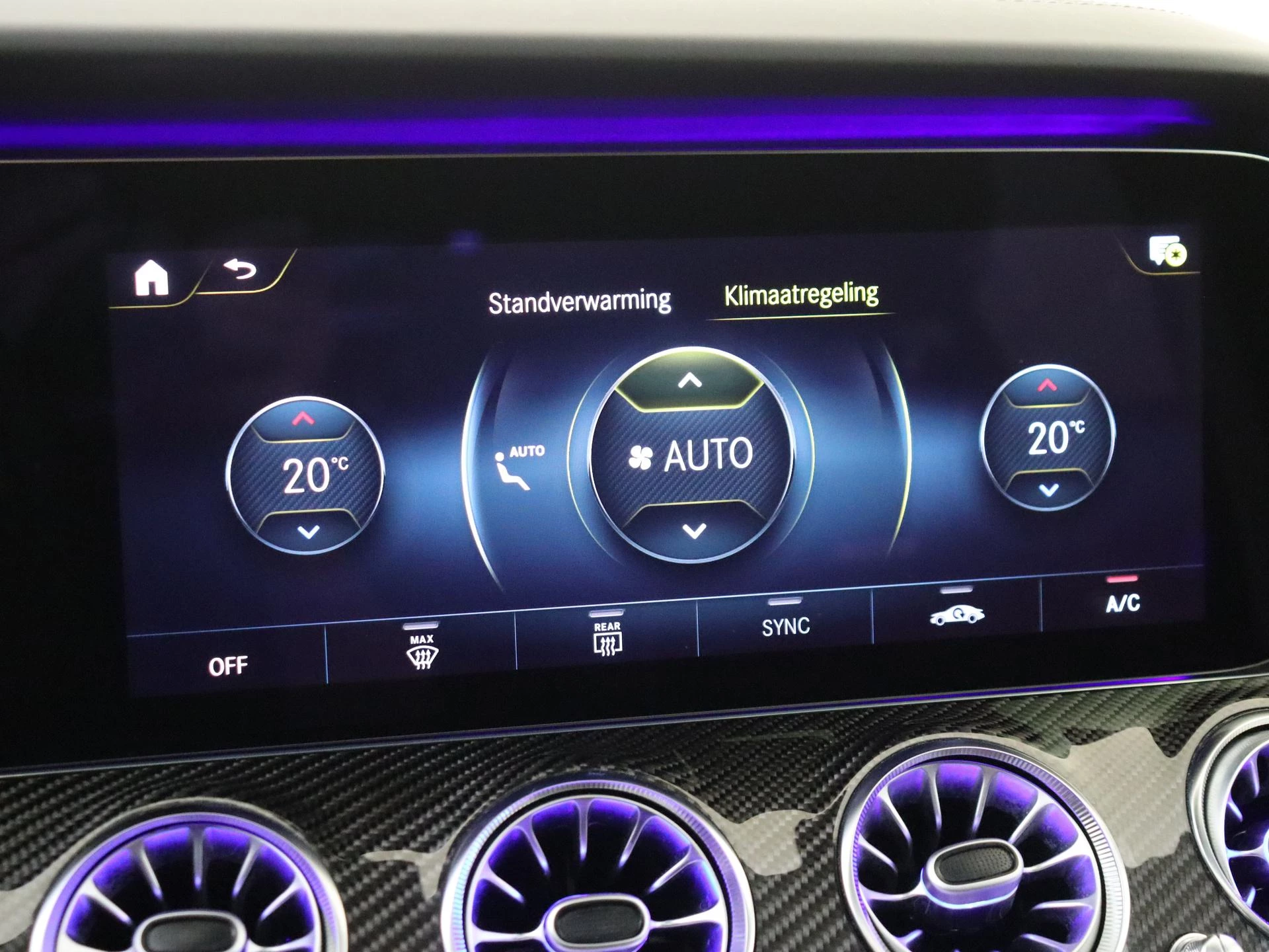 Mercedes-Benz-E-Klasse-image-26