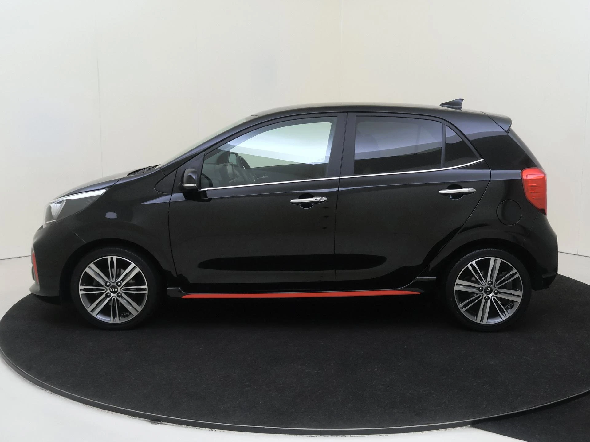 Kia-Picanto-image-7