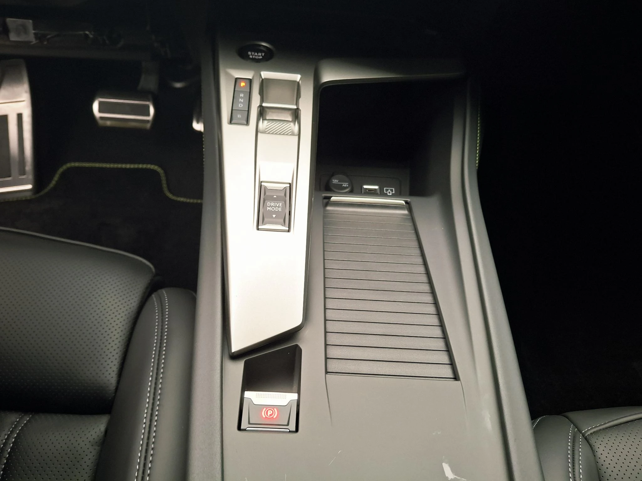 Peugeot-408-image-37