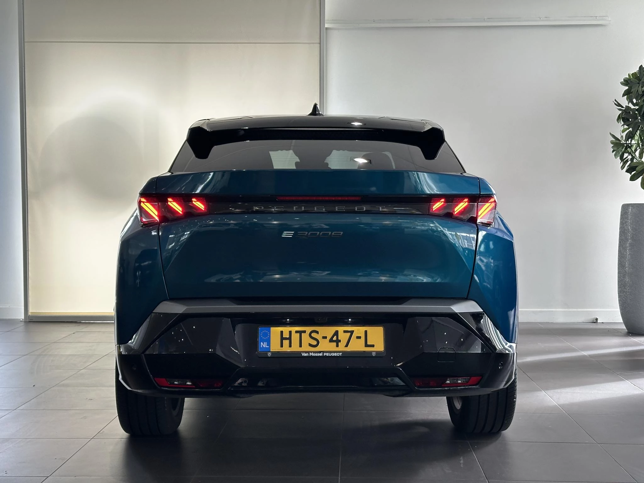 Peugeot-e-3008-image-5