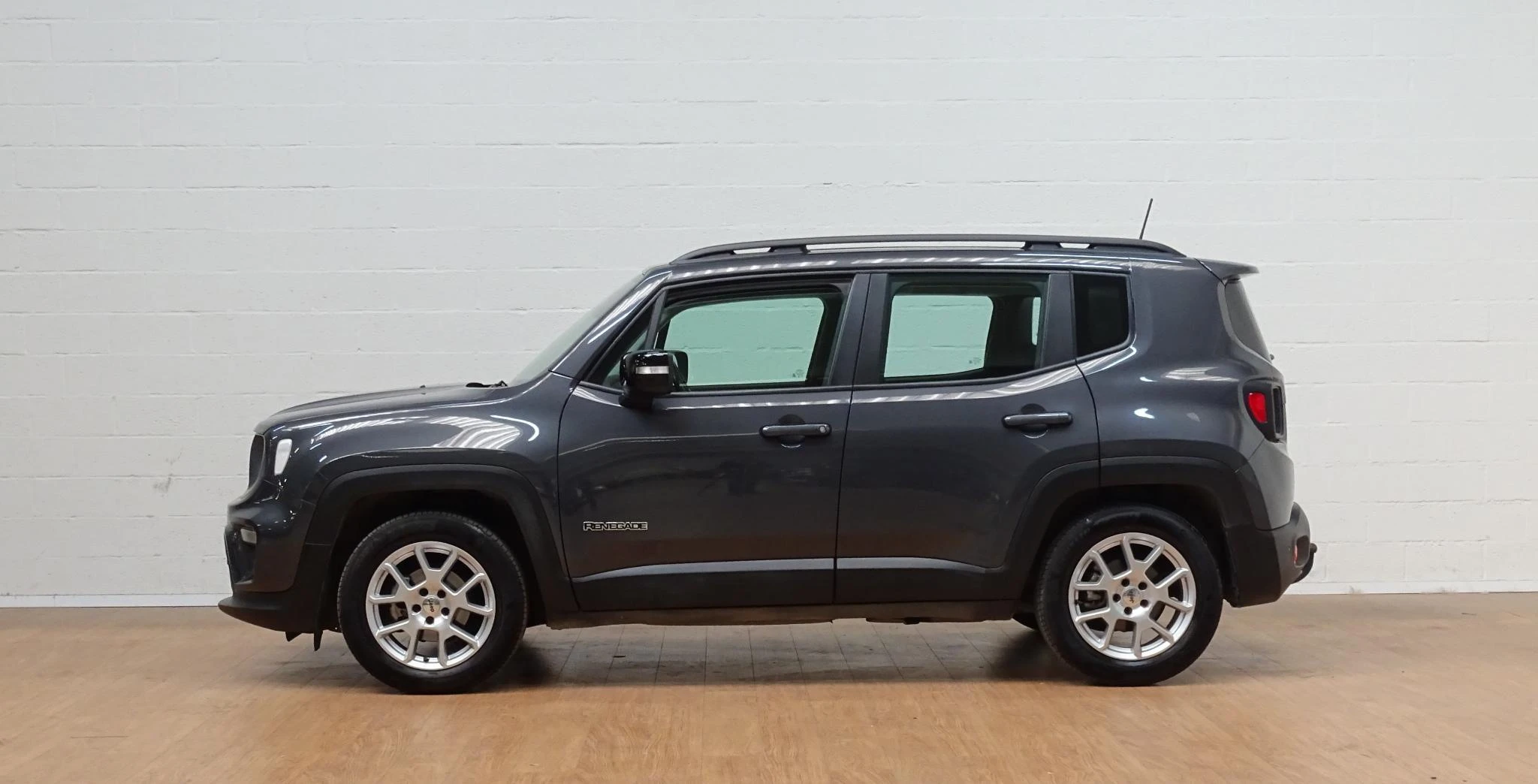 Jeep-Renegade-image-6