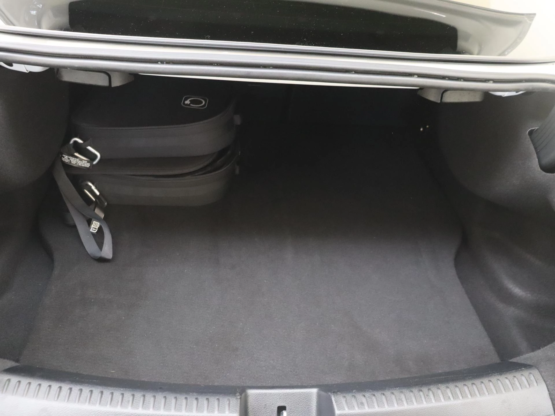 Mercedes-Benz-CLA-image-30