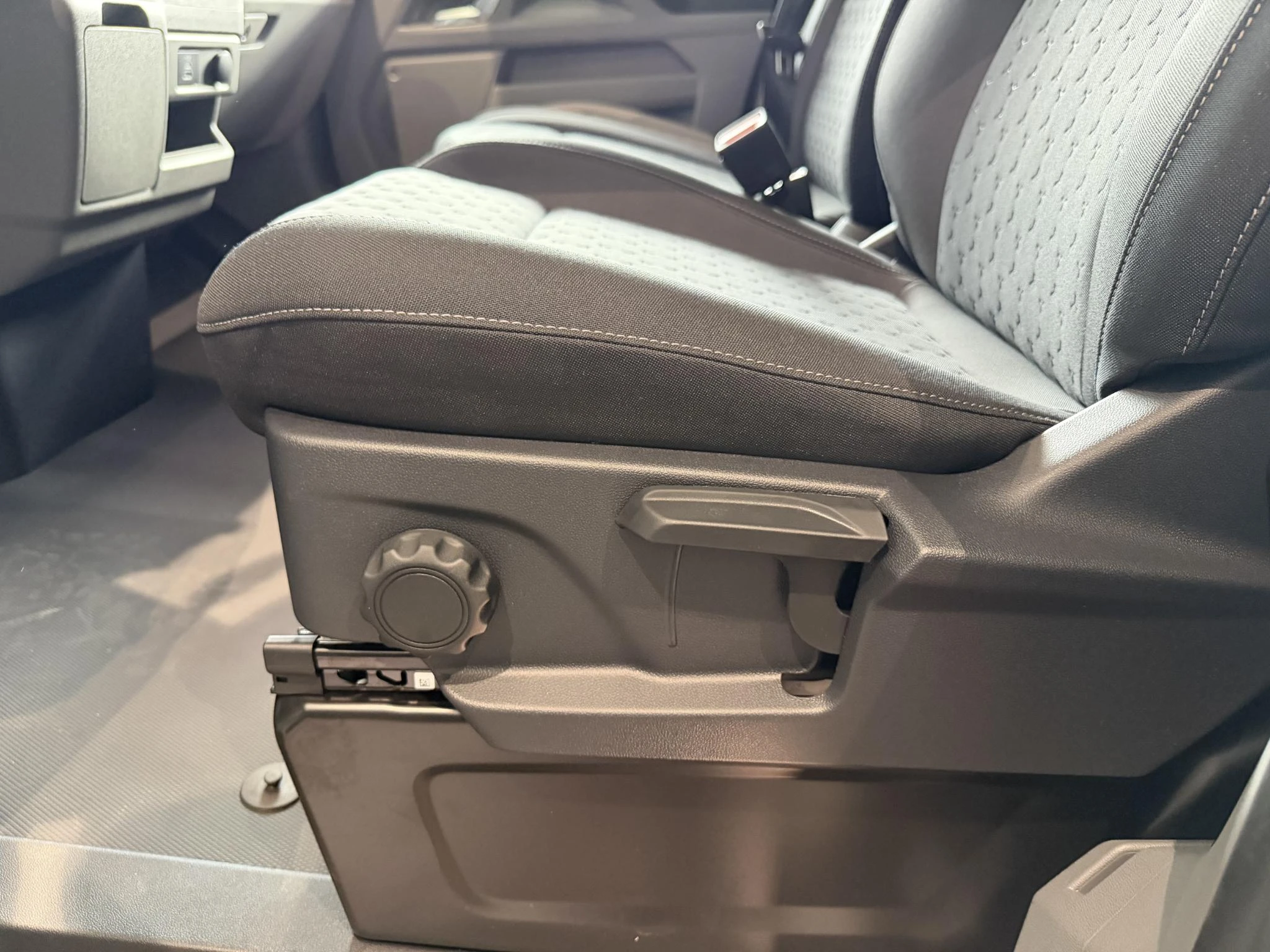 Ford-Transit Custom-image-17