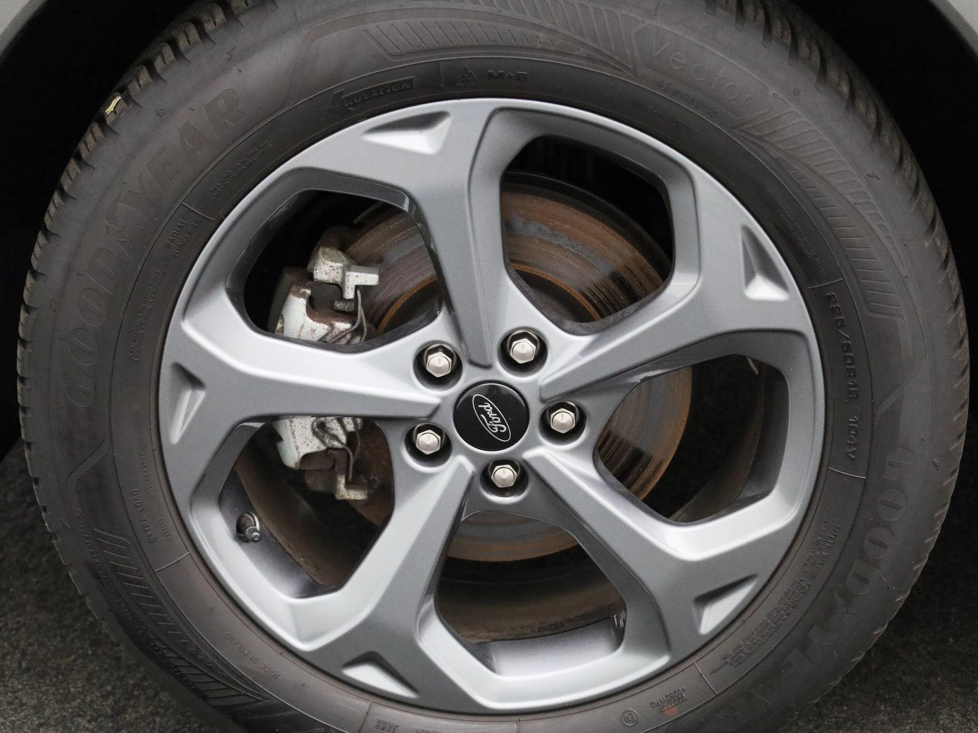 Ford-Kuga-image-13