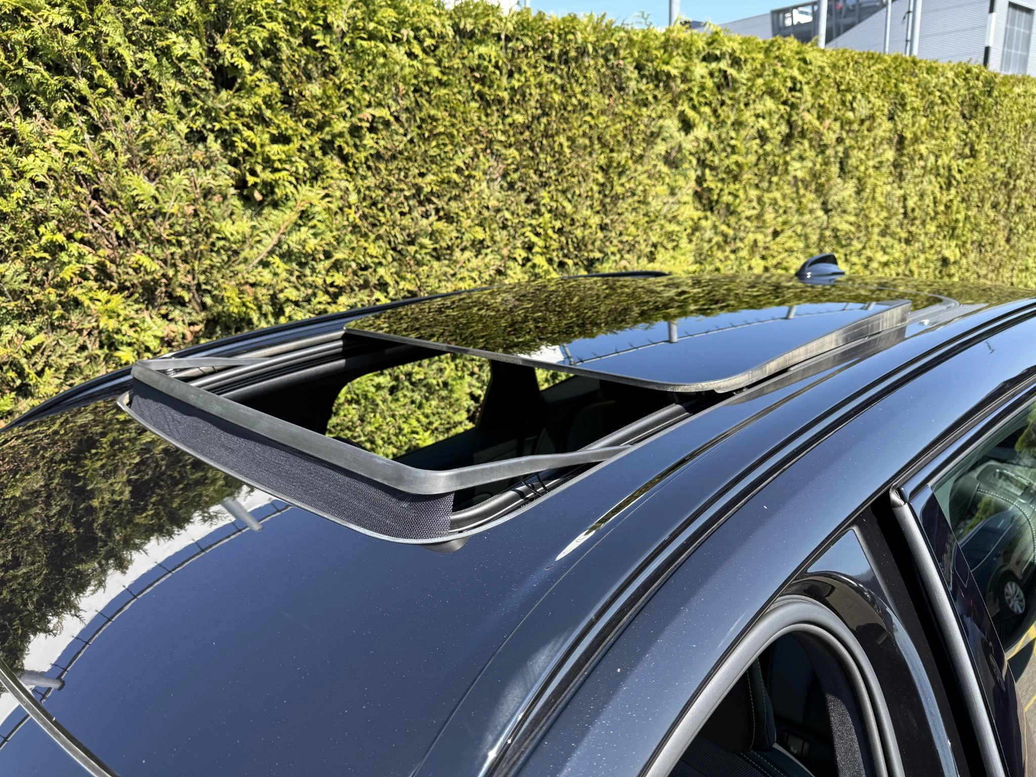 Volvo XC60 T6 Plug-in Hybrid AWD Plus Black Edition