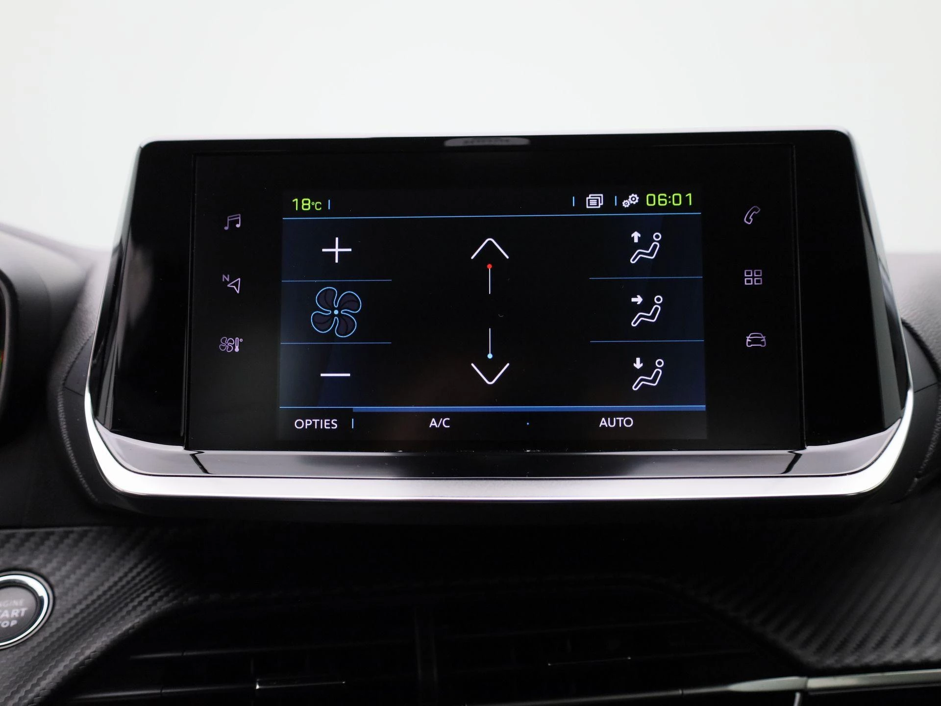 Peugeot-e-208-image-19