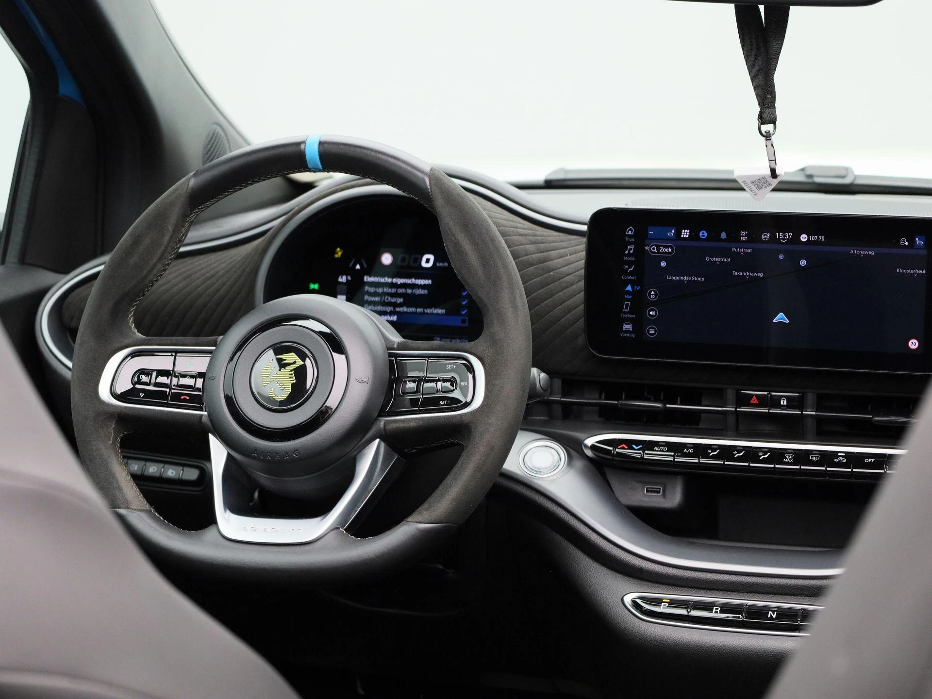 Fiat-500C-image-8