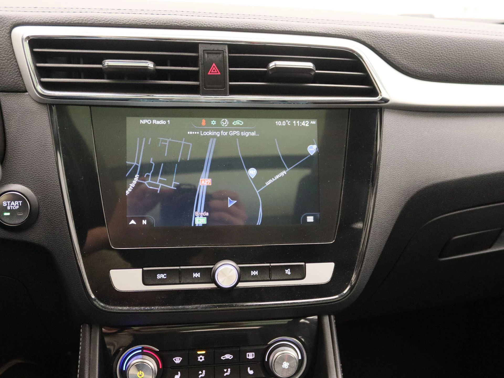MG-ZS EV-image-25
