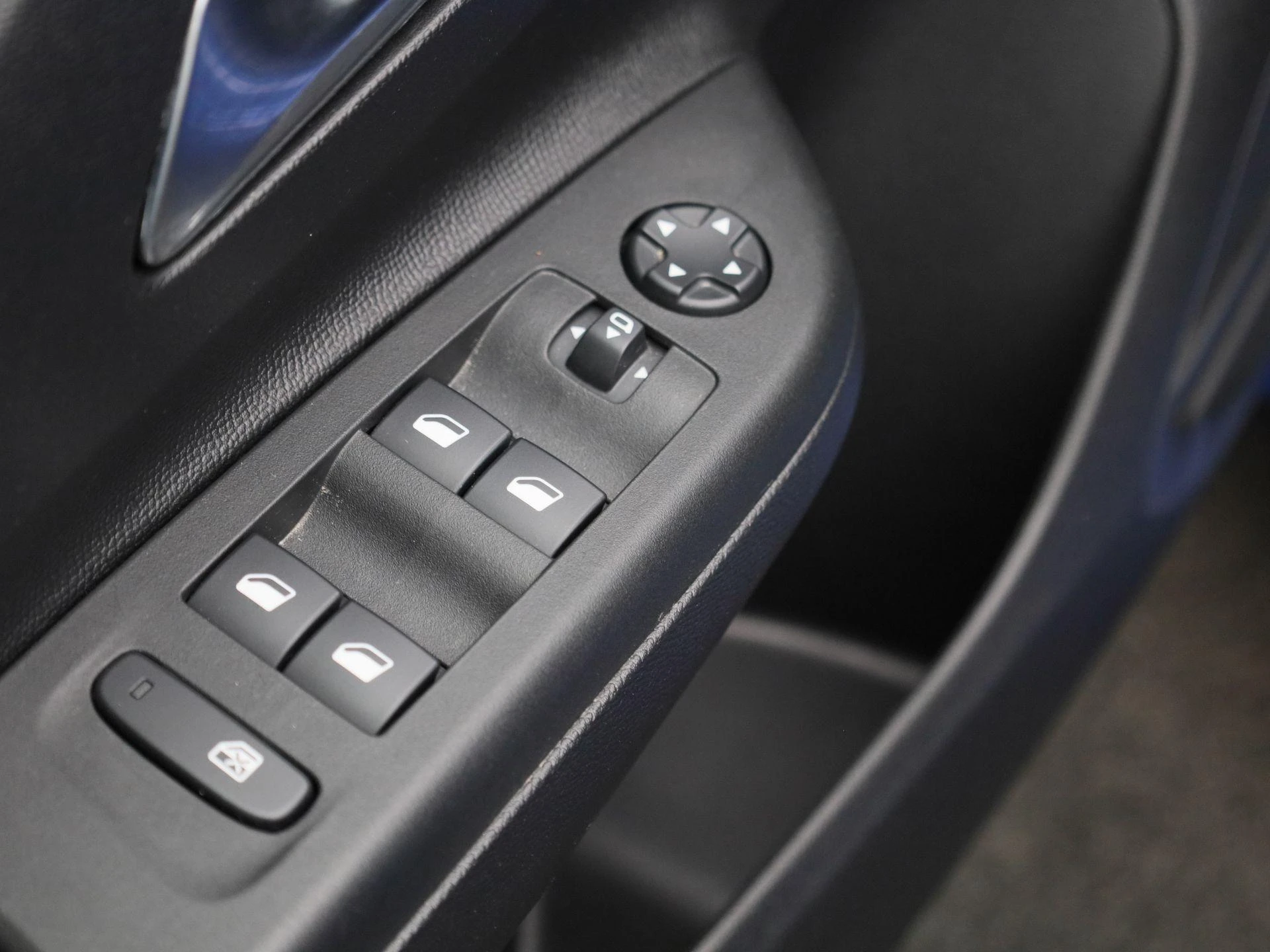 Opel-Corsa-image-29