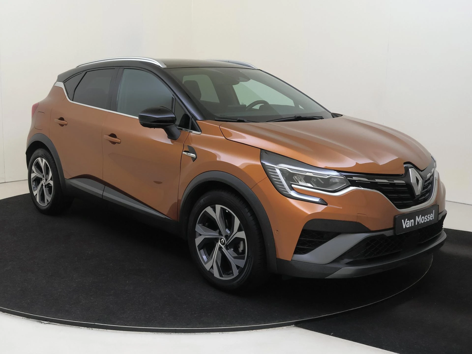 Renault-Captur-image-1