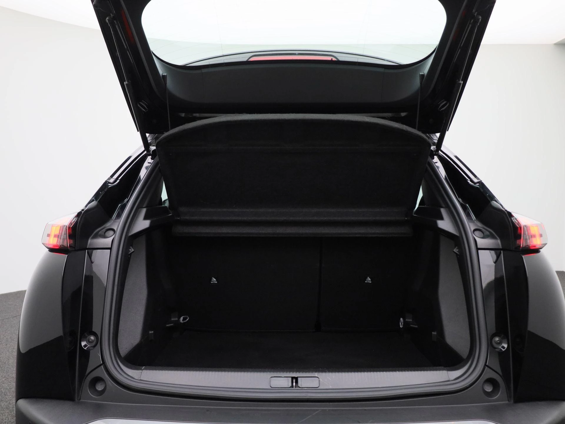 Peugeot-2008-image-13