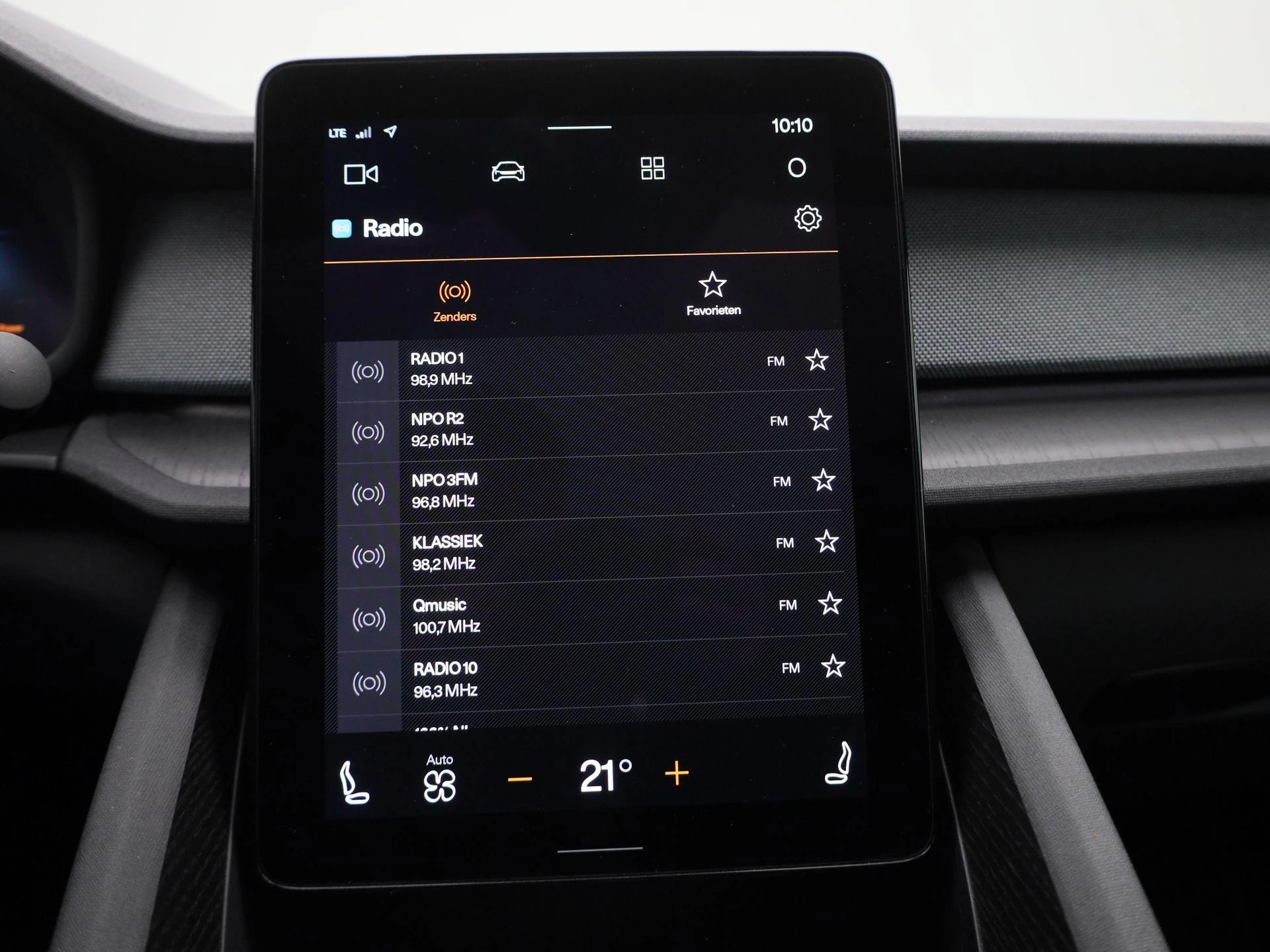 Polestar-2-image-24