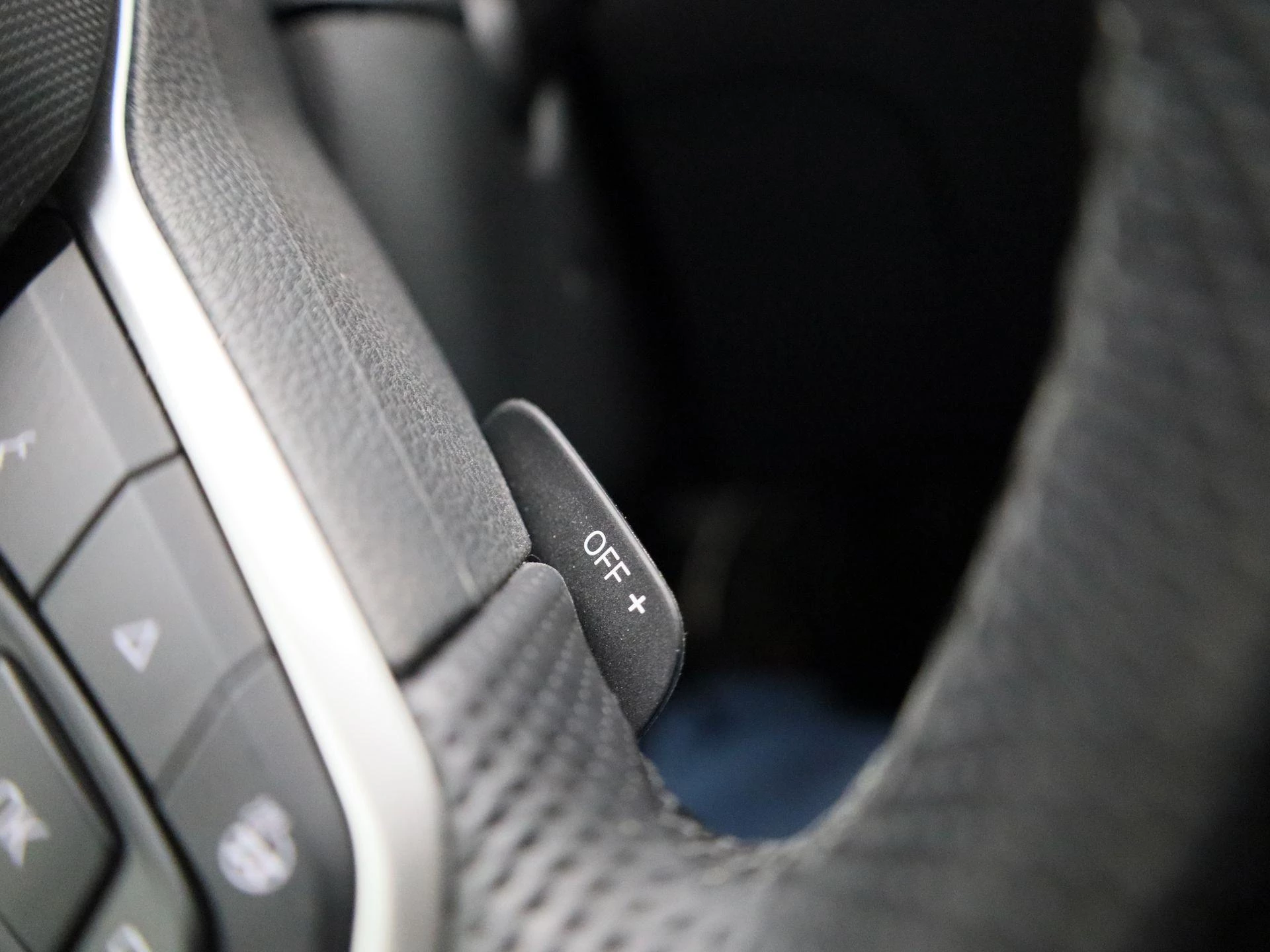 Volkswagen-Passat-image-30