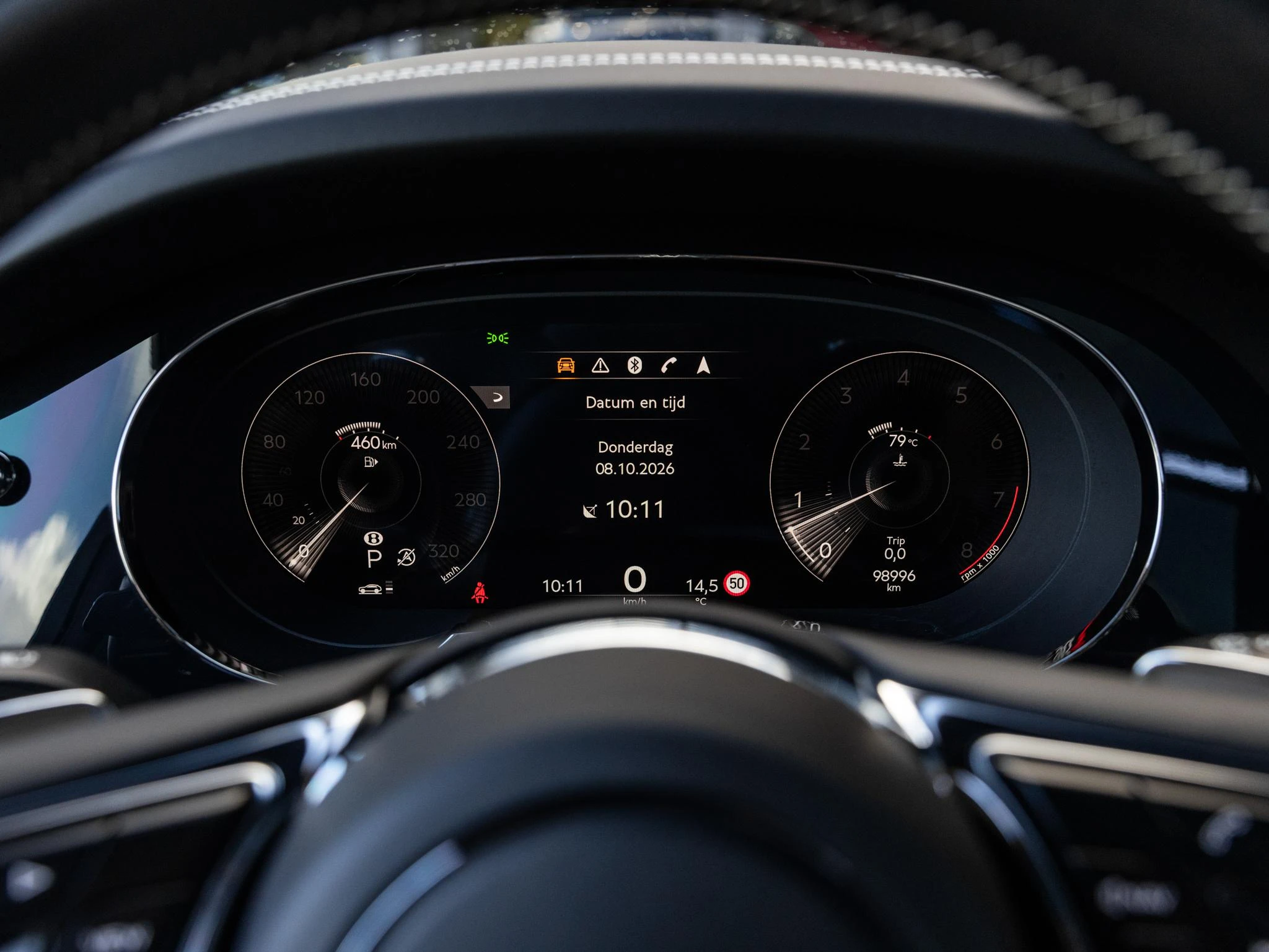 Bentley-Bentayga-image-48