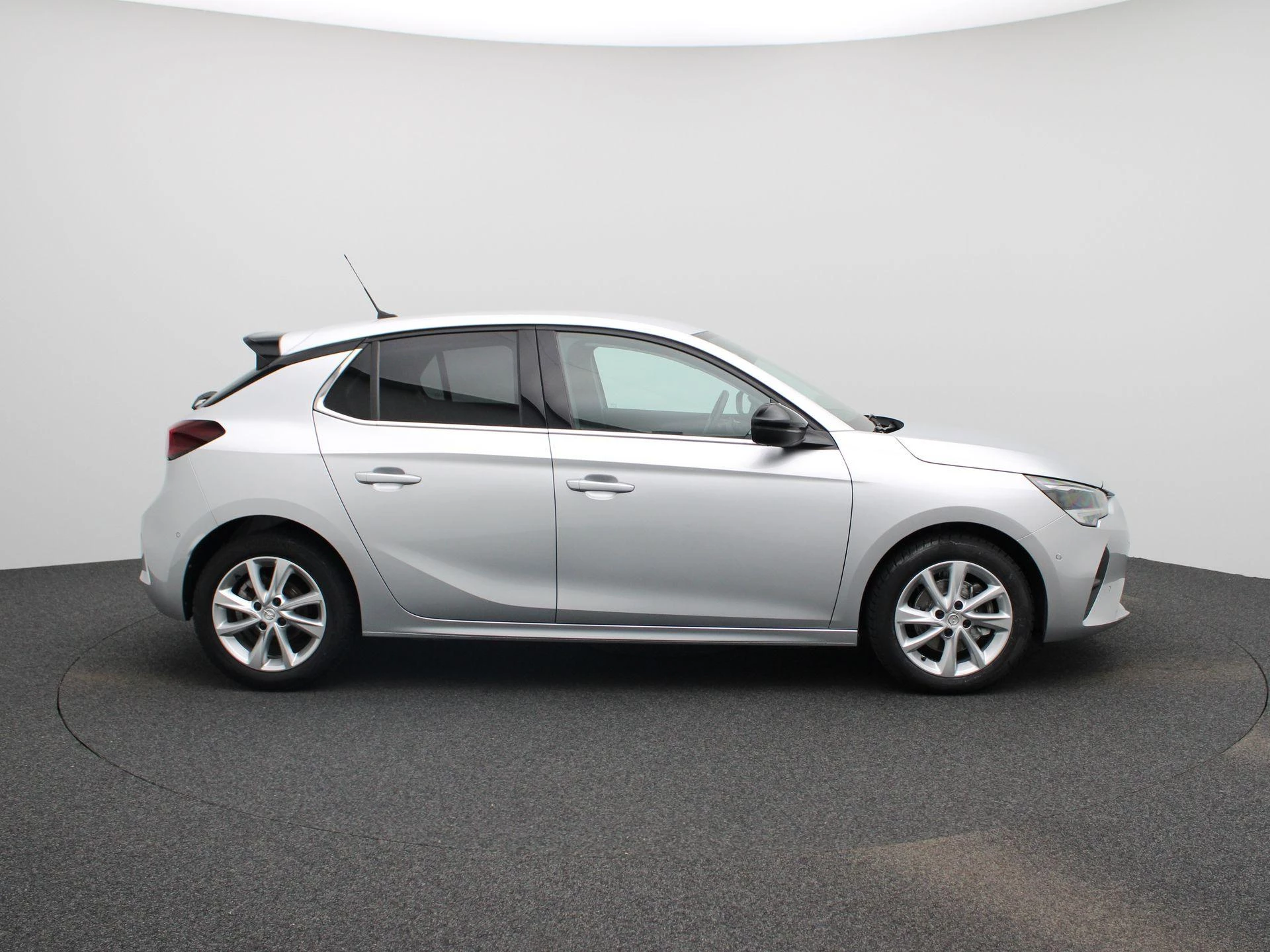 Opel-Corsa-image-5